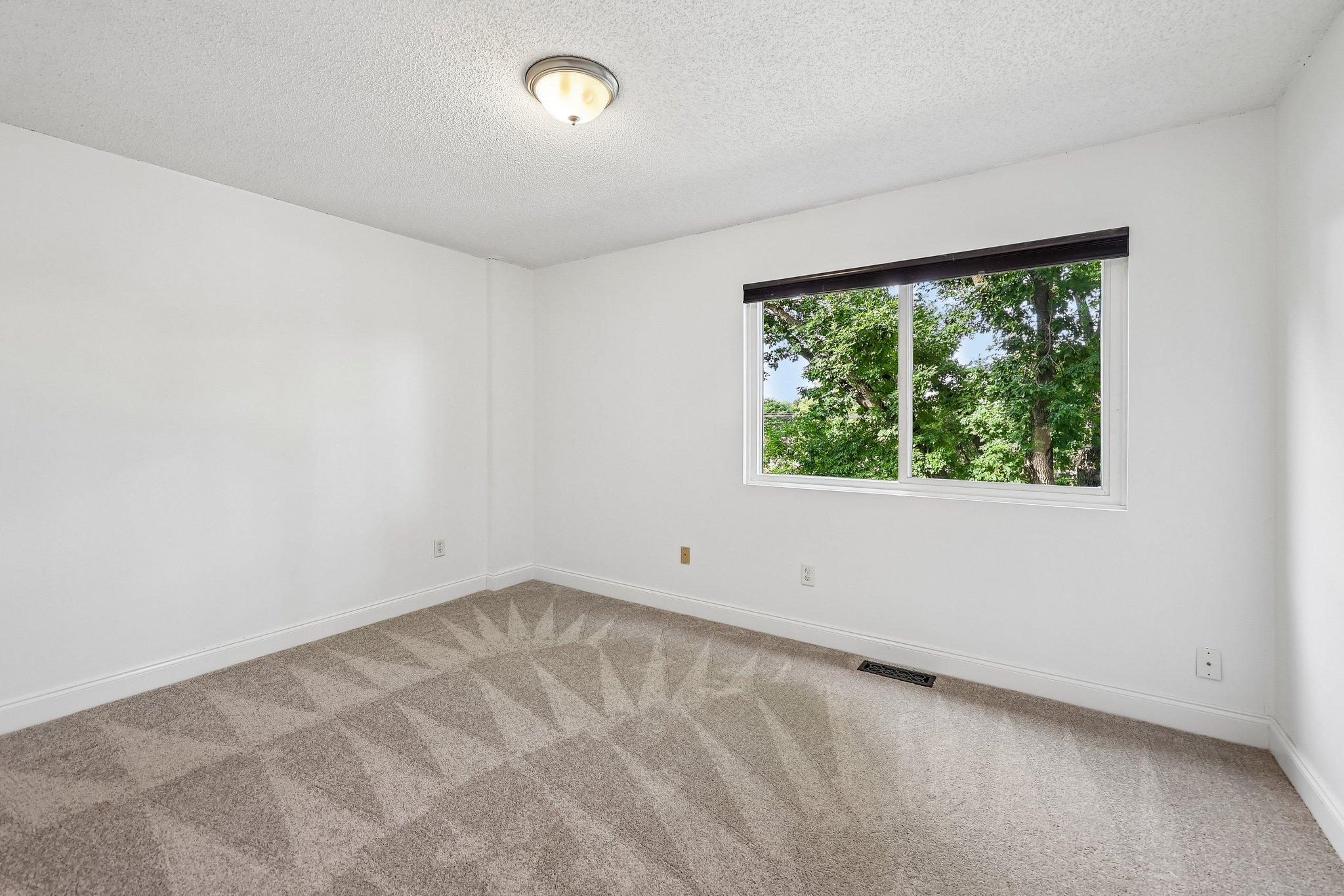 4082 Meadowlark Lane Property Photo 15