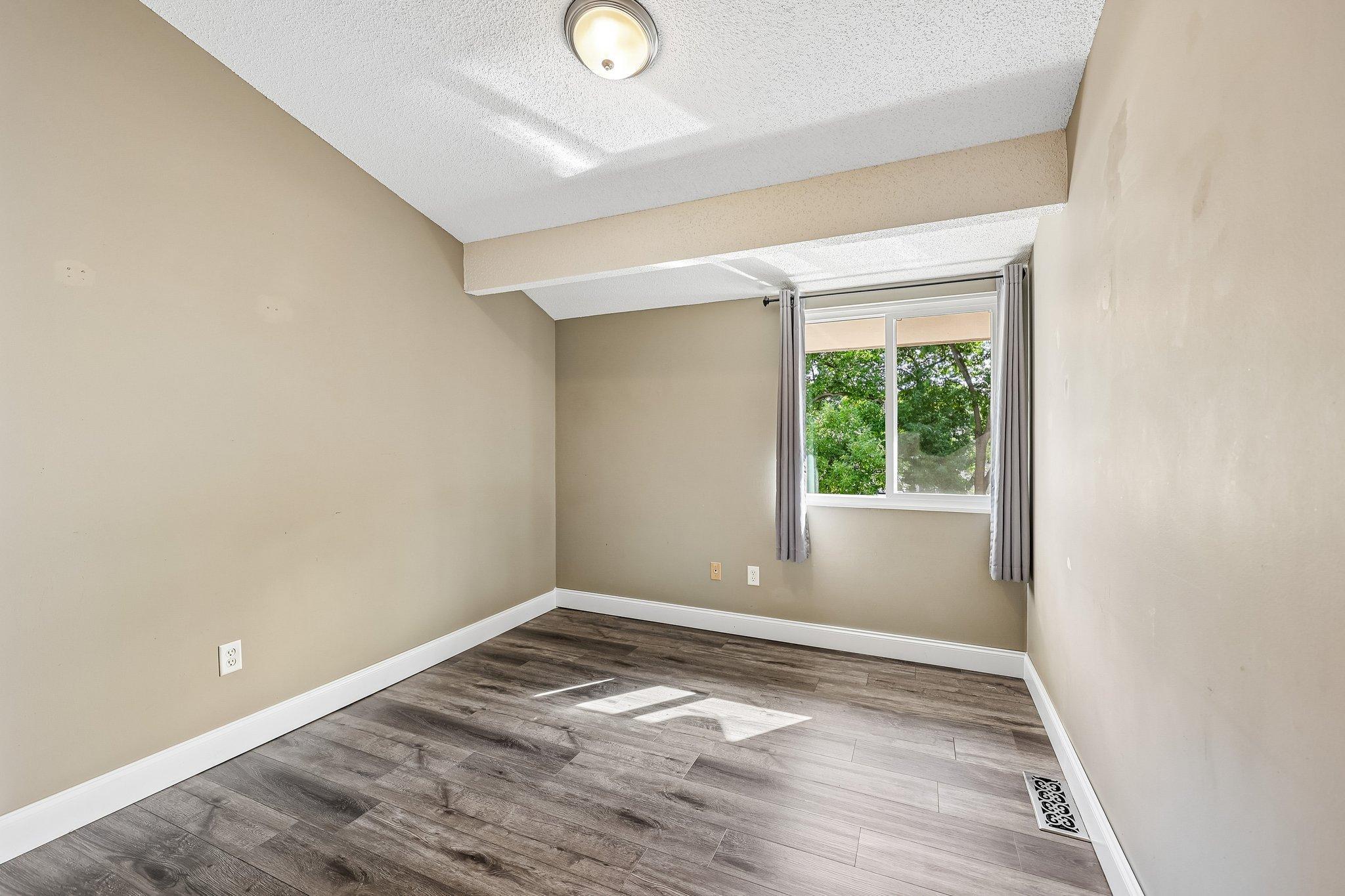 4082 Meadowlark Lane Property Photo 19