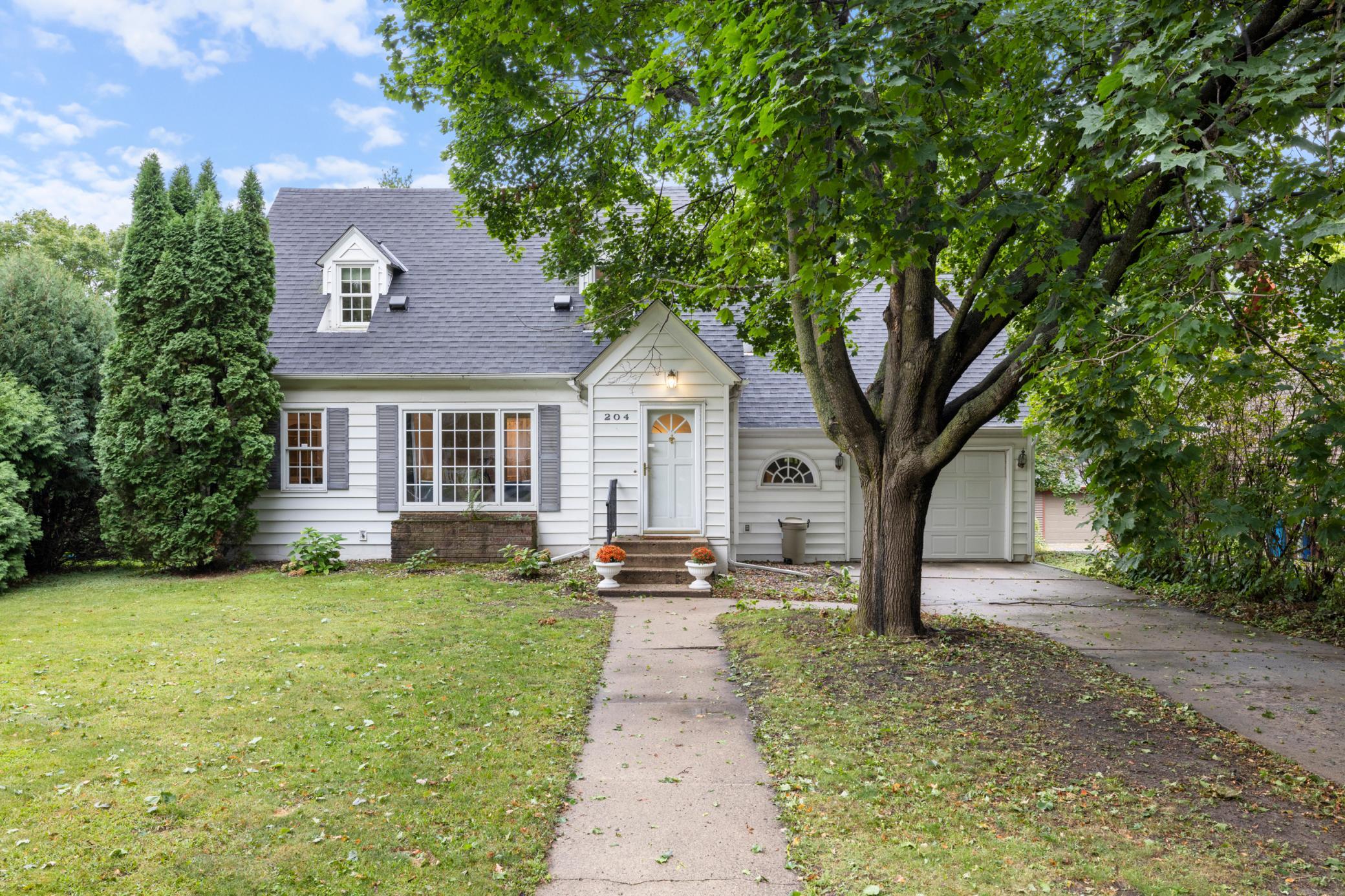 204 Angel Avenue Nw Property Photo 1