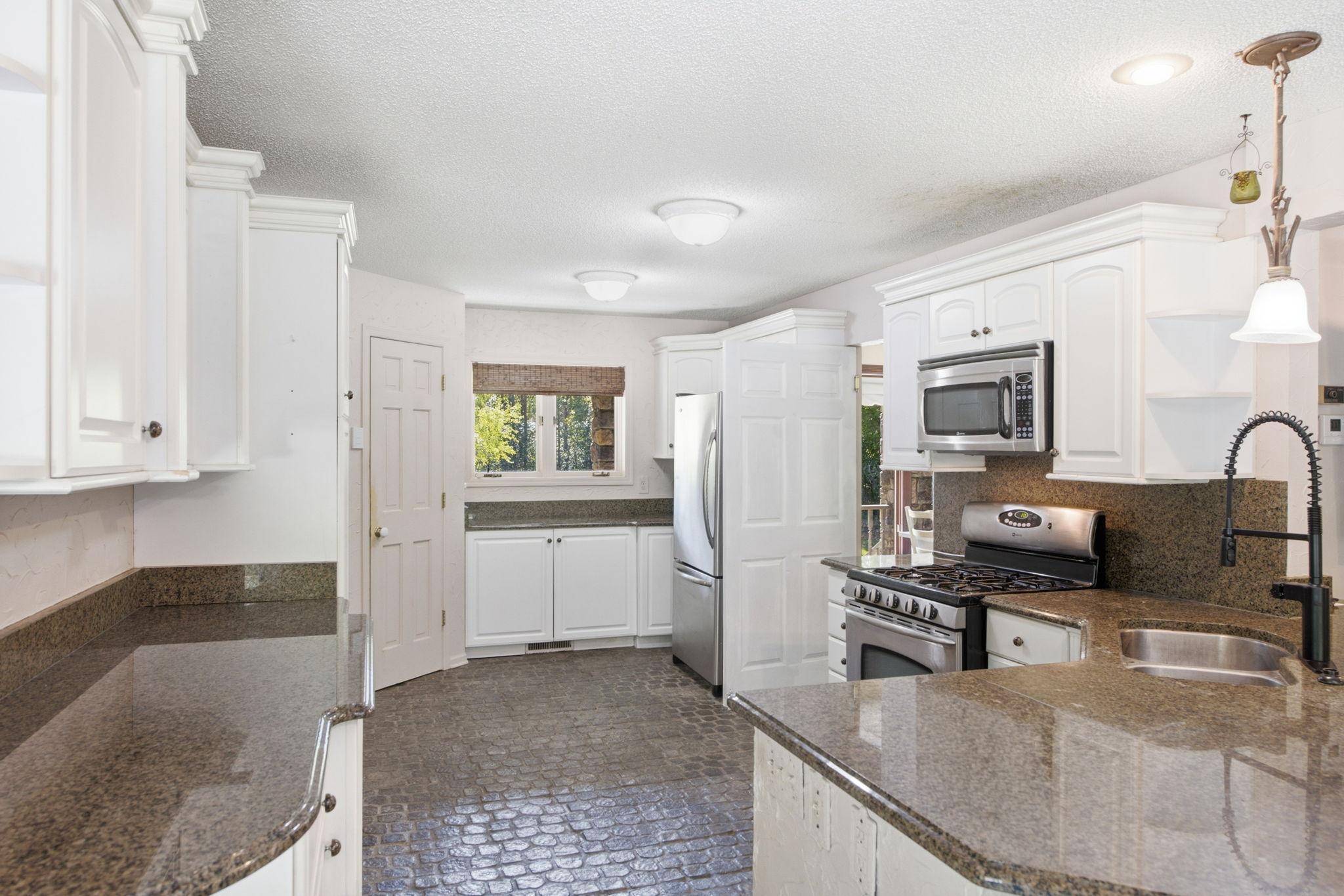 5994 425th Street Property Photo 7