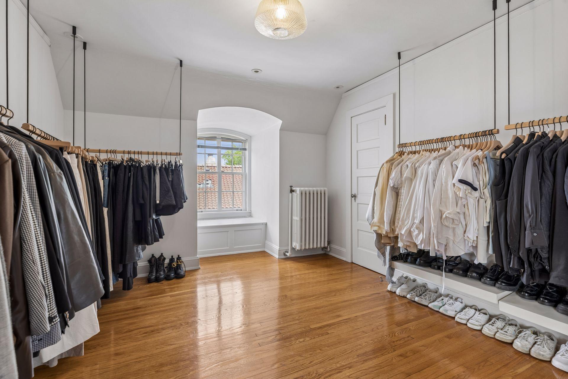 1122 Mount Curve Avenue Property Photo 67