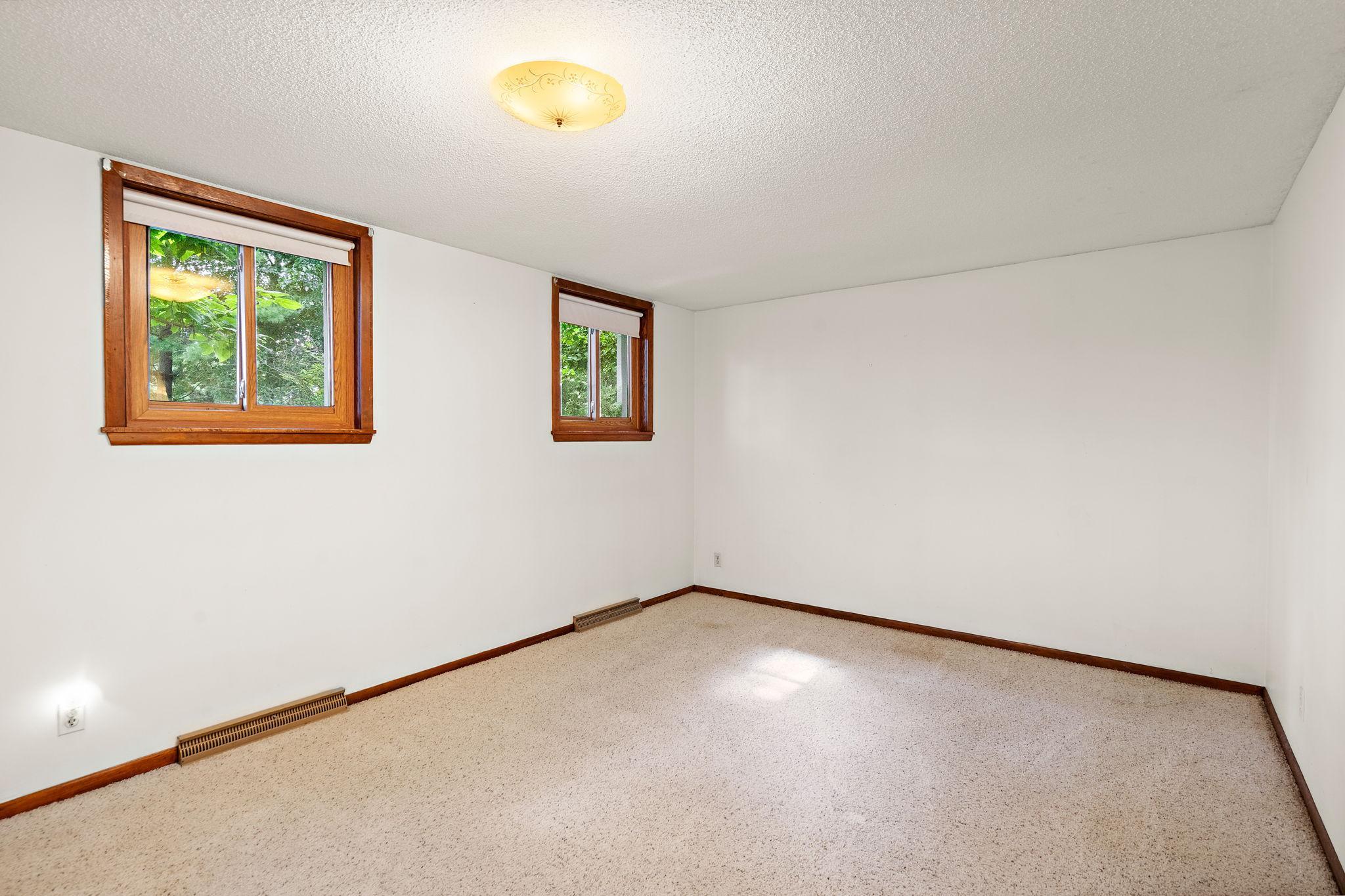 3521 W 103rd Street Property Photo 23