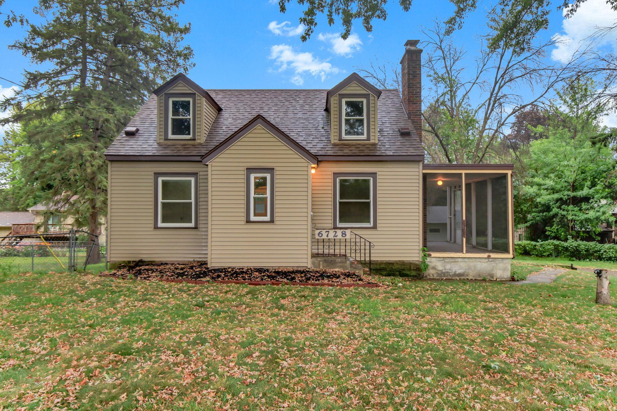 6728 W River Road Property Photo 1