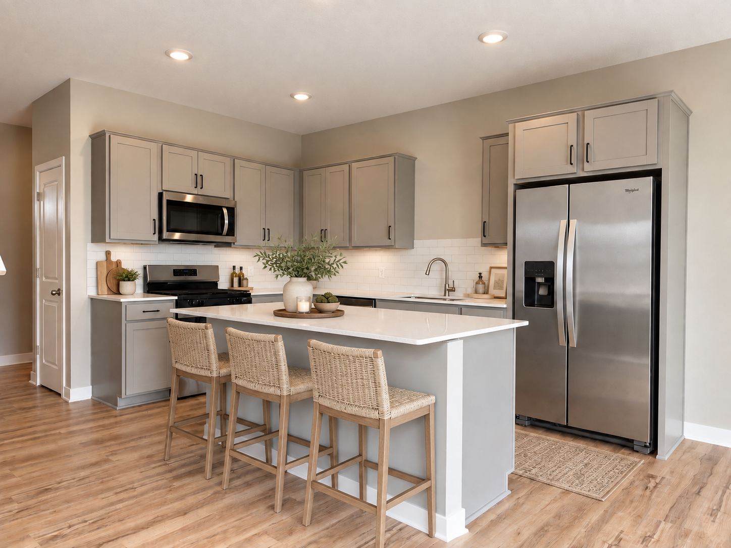 949 Greenlawn Avenue W Property Photo 1