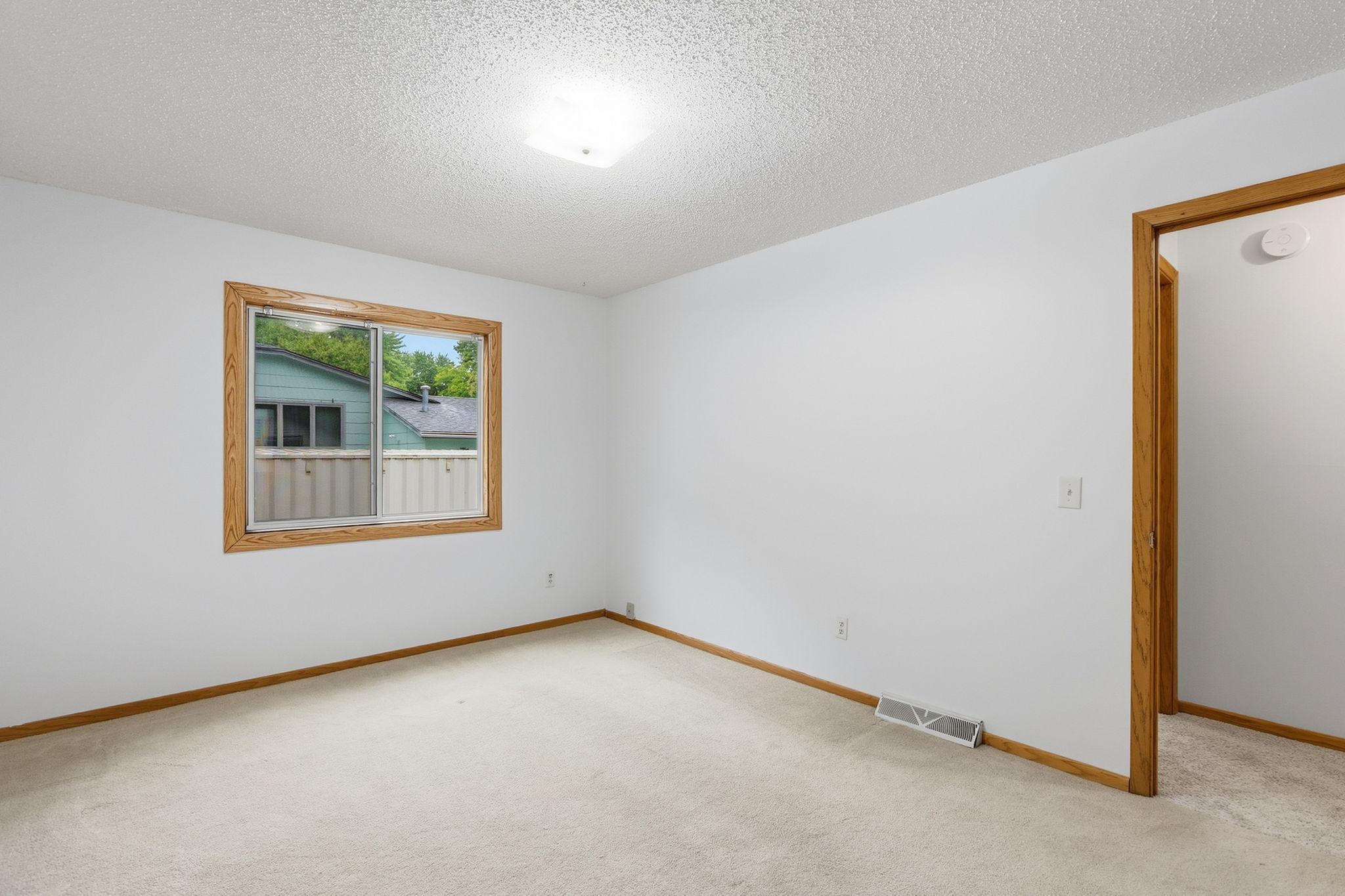 9974 Hemlock Way Property Photo 19