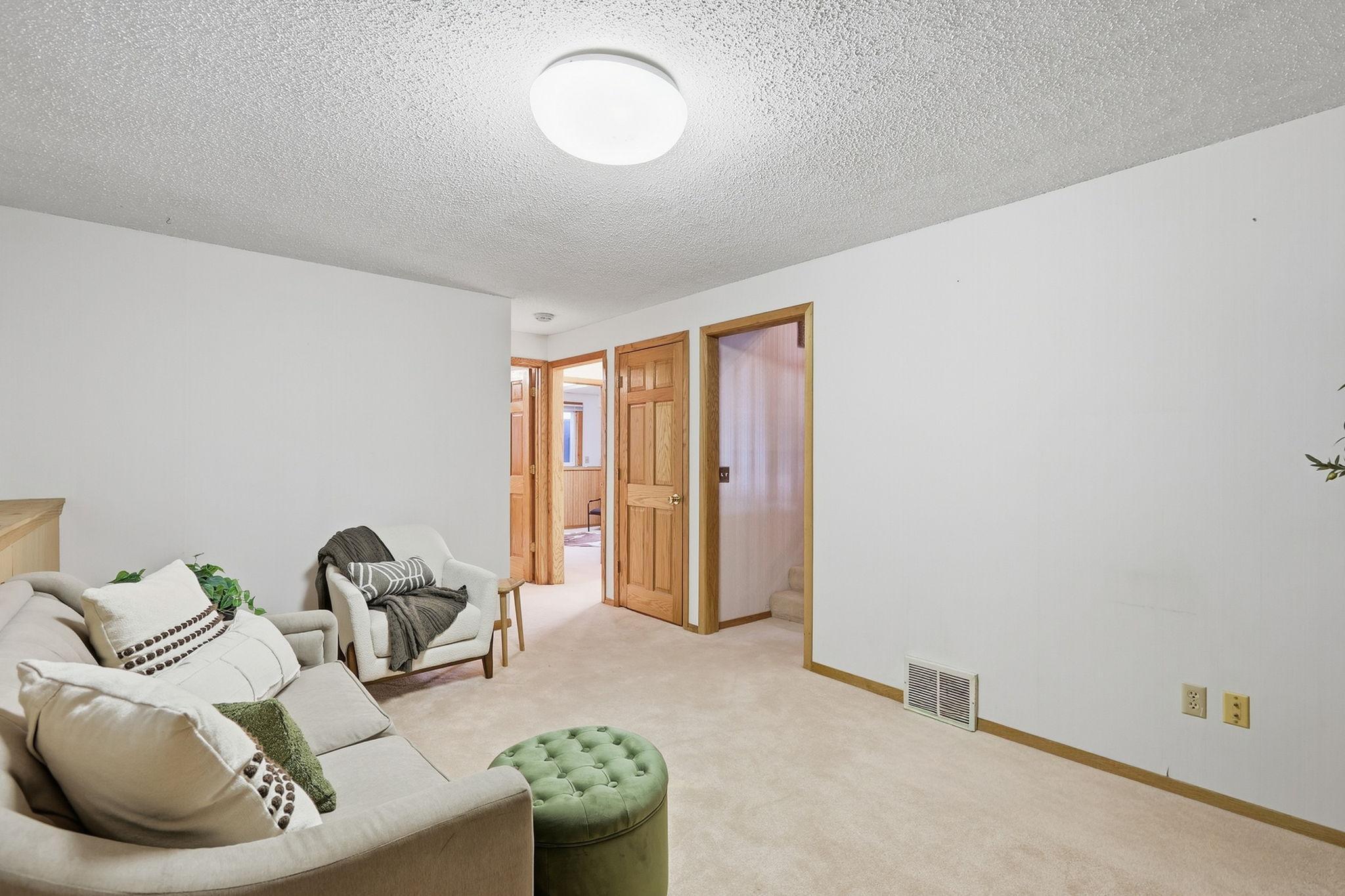 9974 Hemlock Way Property Photo 24