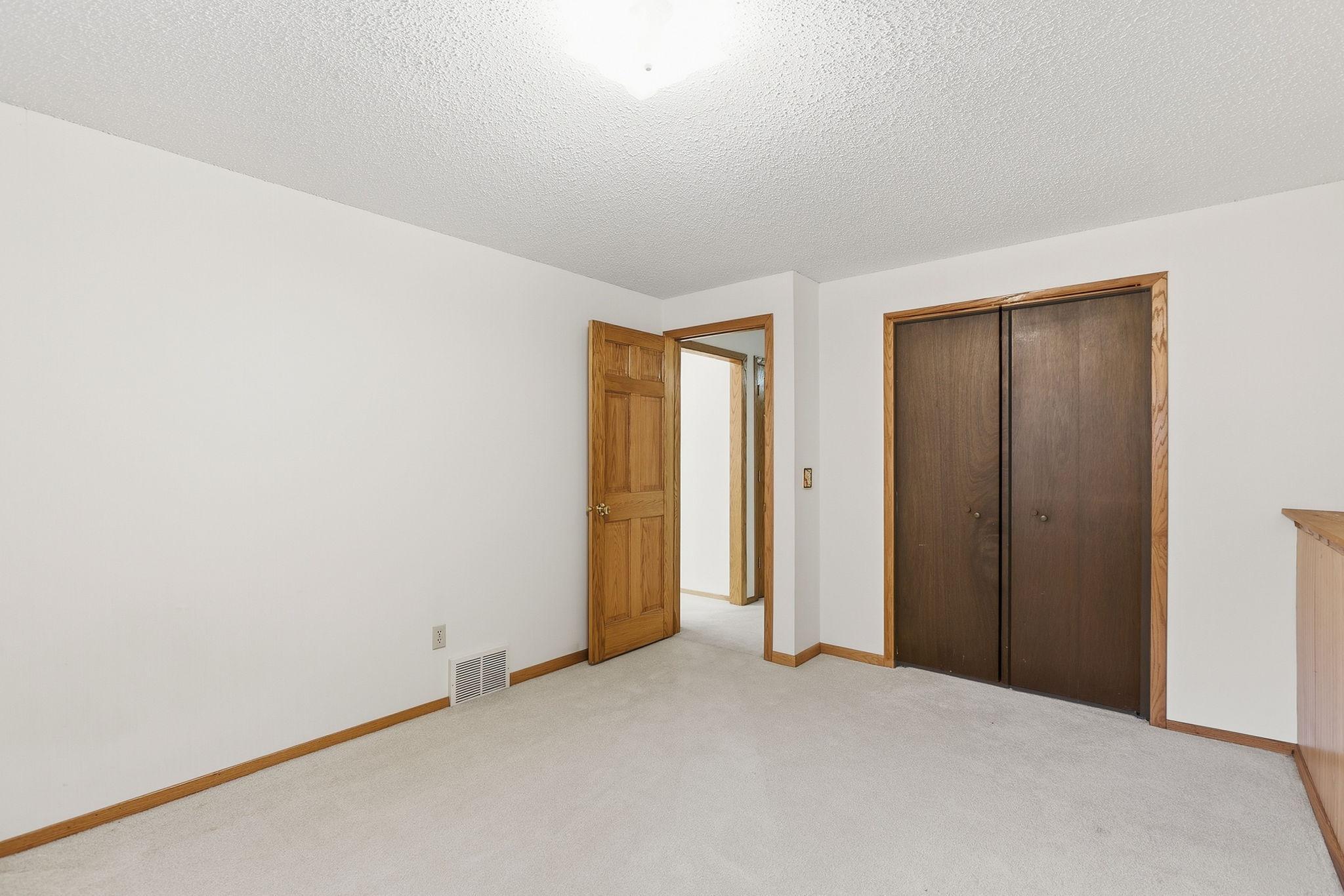 9974 Hemlock Way Property Photo 29