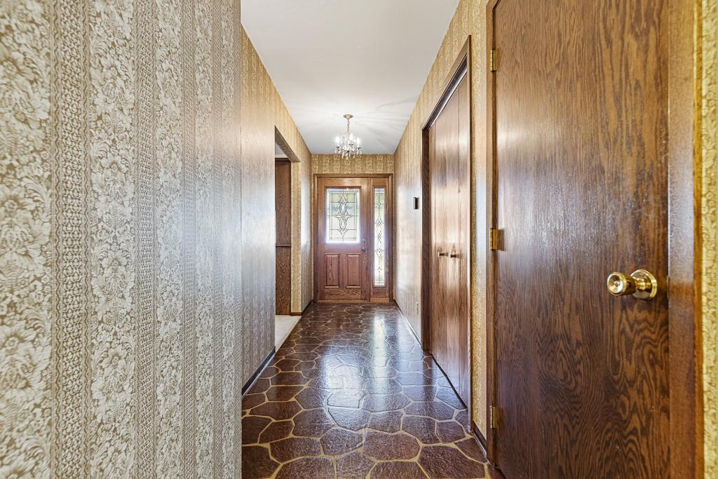 301 Birch Street Property Photo 9