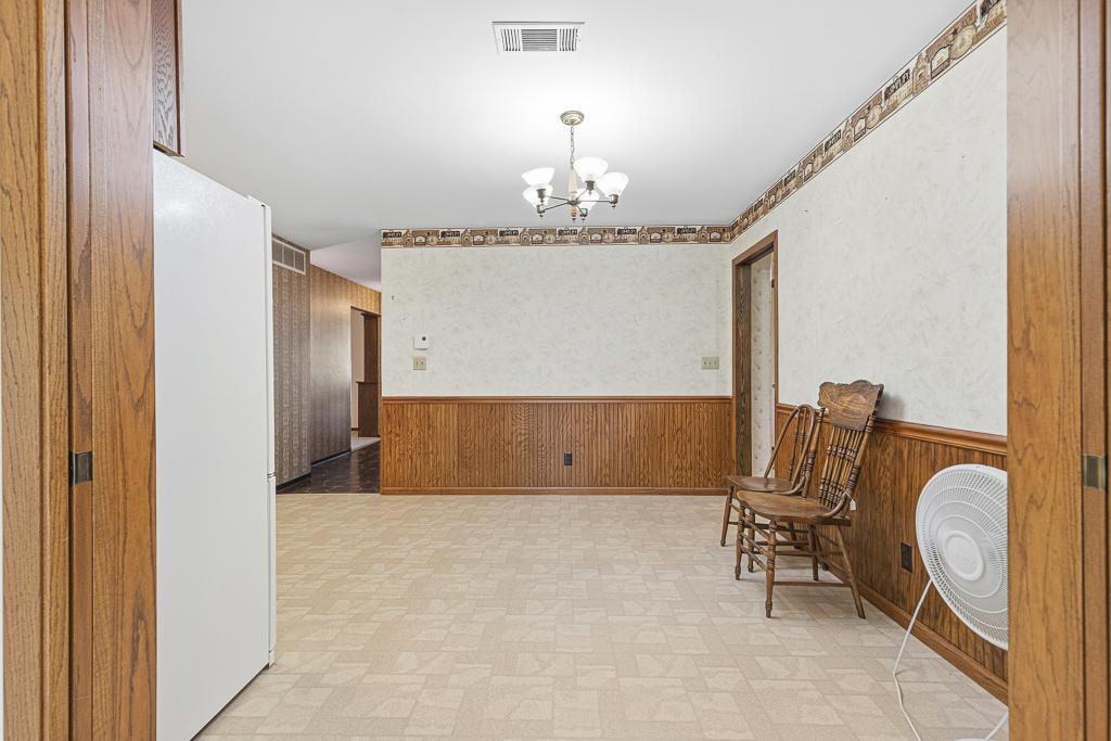 301 Birch Street Property Photo 24