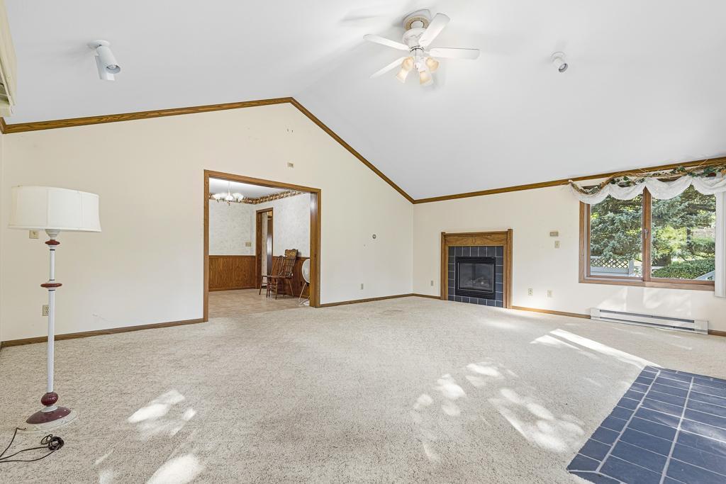 301 Birch Street Property Photo 29