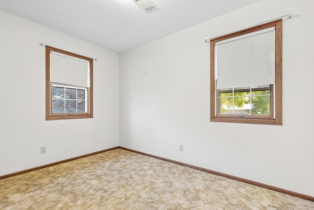 301 Birch Street Property Photo 49