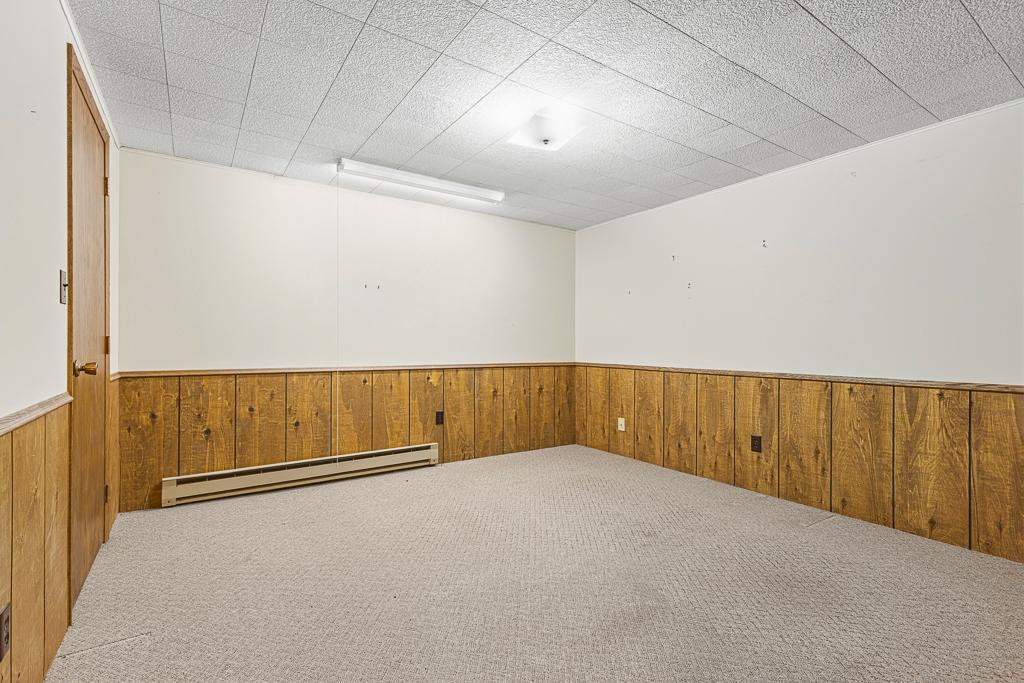 301 Birch Street Property Photo 59