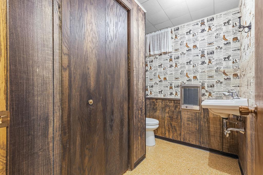 301 Birch Street Property Photo 66