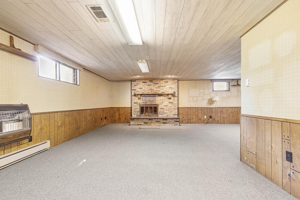 301 Birch Street Property Photo 68