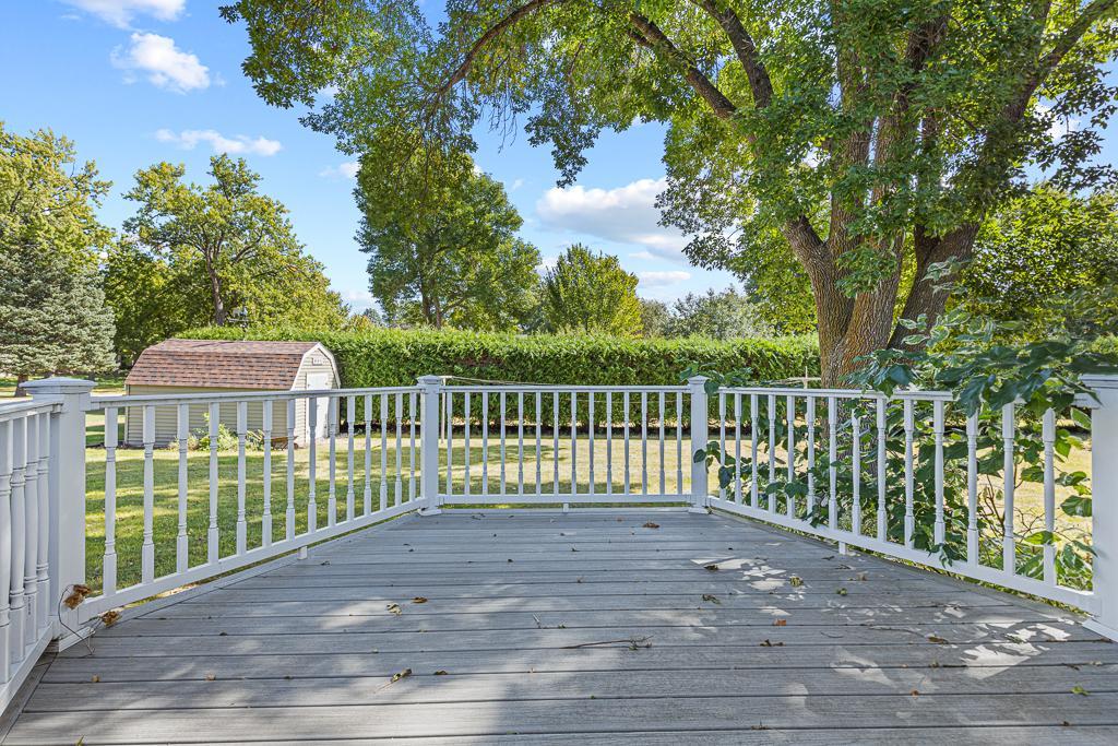 301 Birch Street Property Photo 88