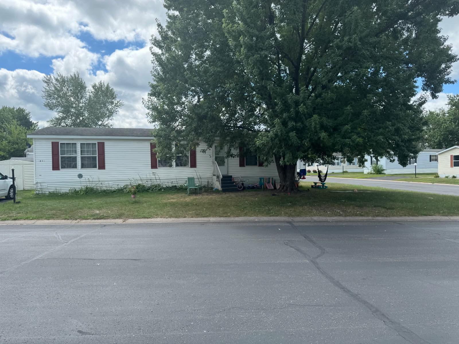 1621 Park Street Property Photo 9