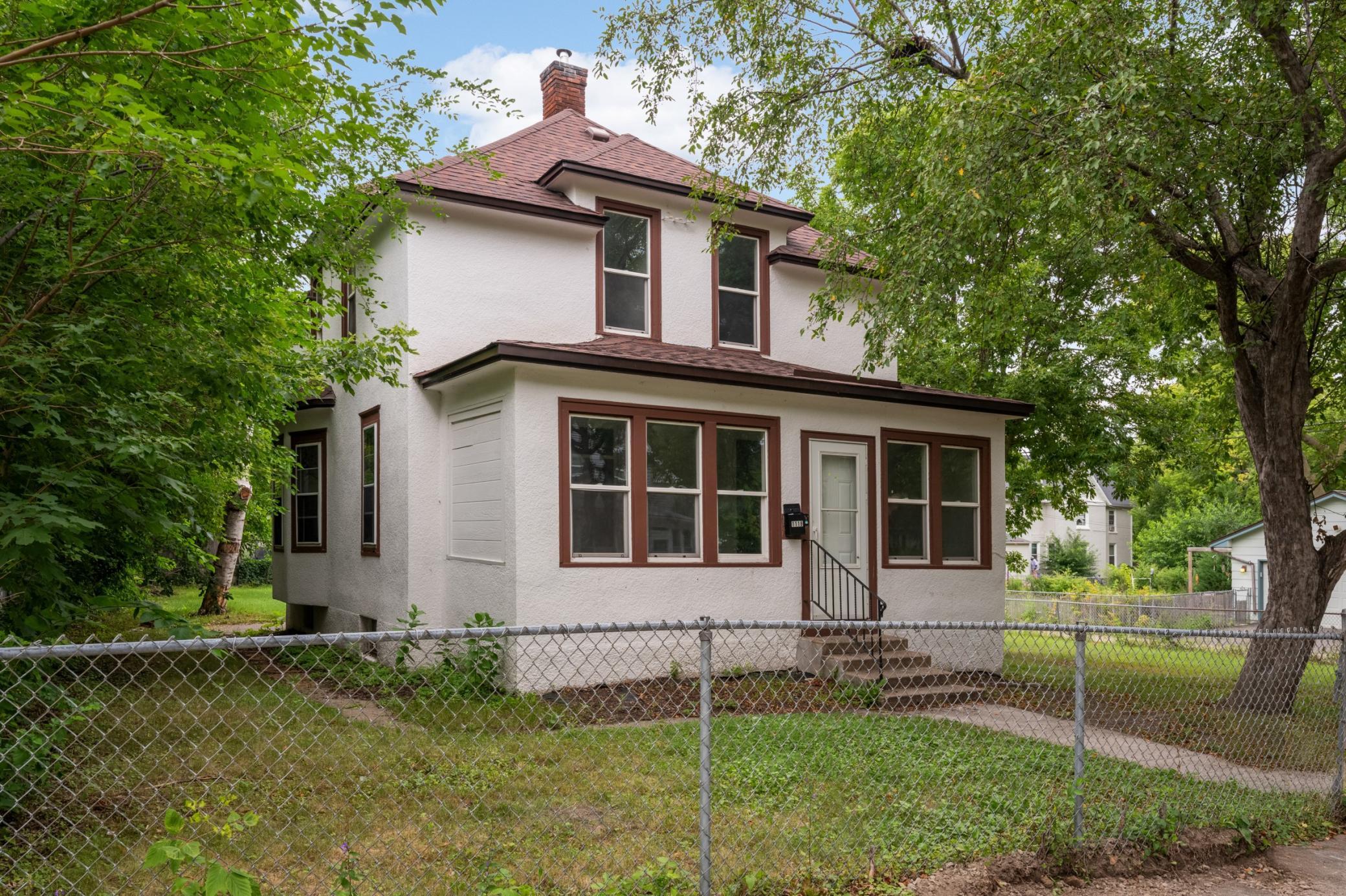 1118 24th Avenue N Property Photo 1