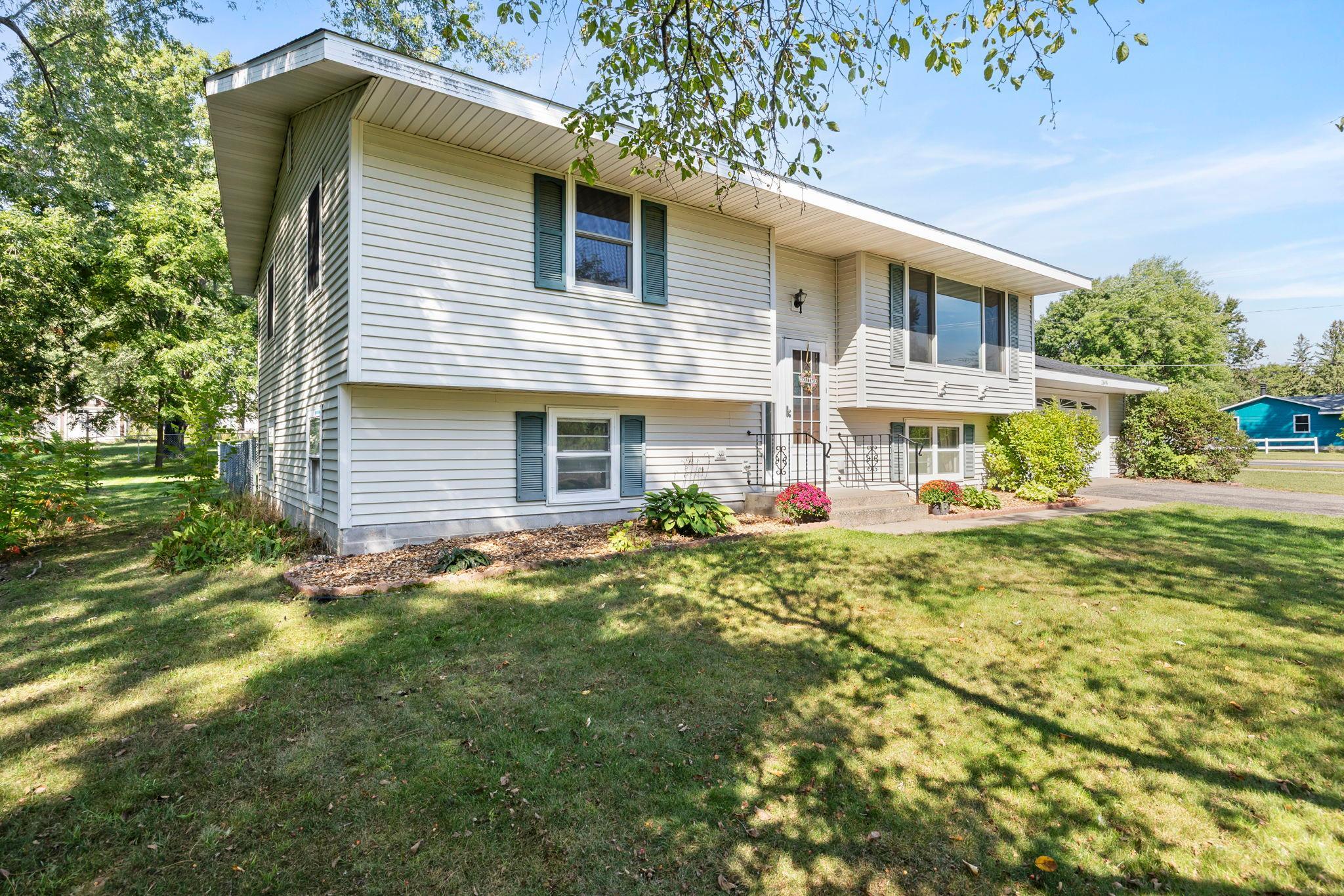 26496 Forli Avenue Property Photo 2