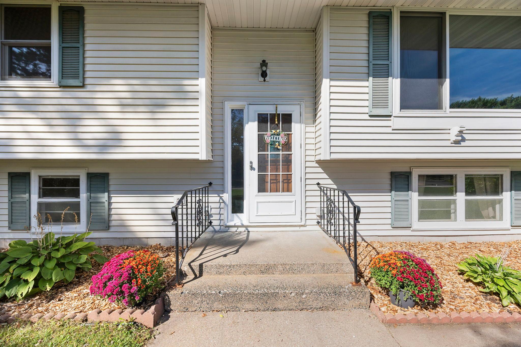 26496 Forli Avenue Property Photo 7