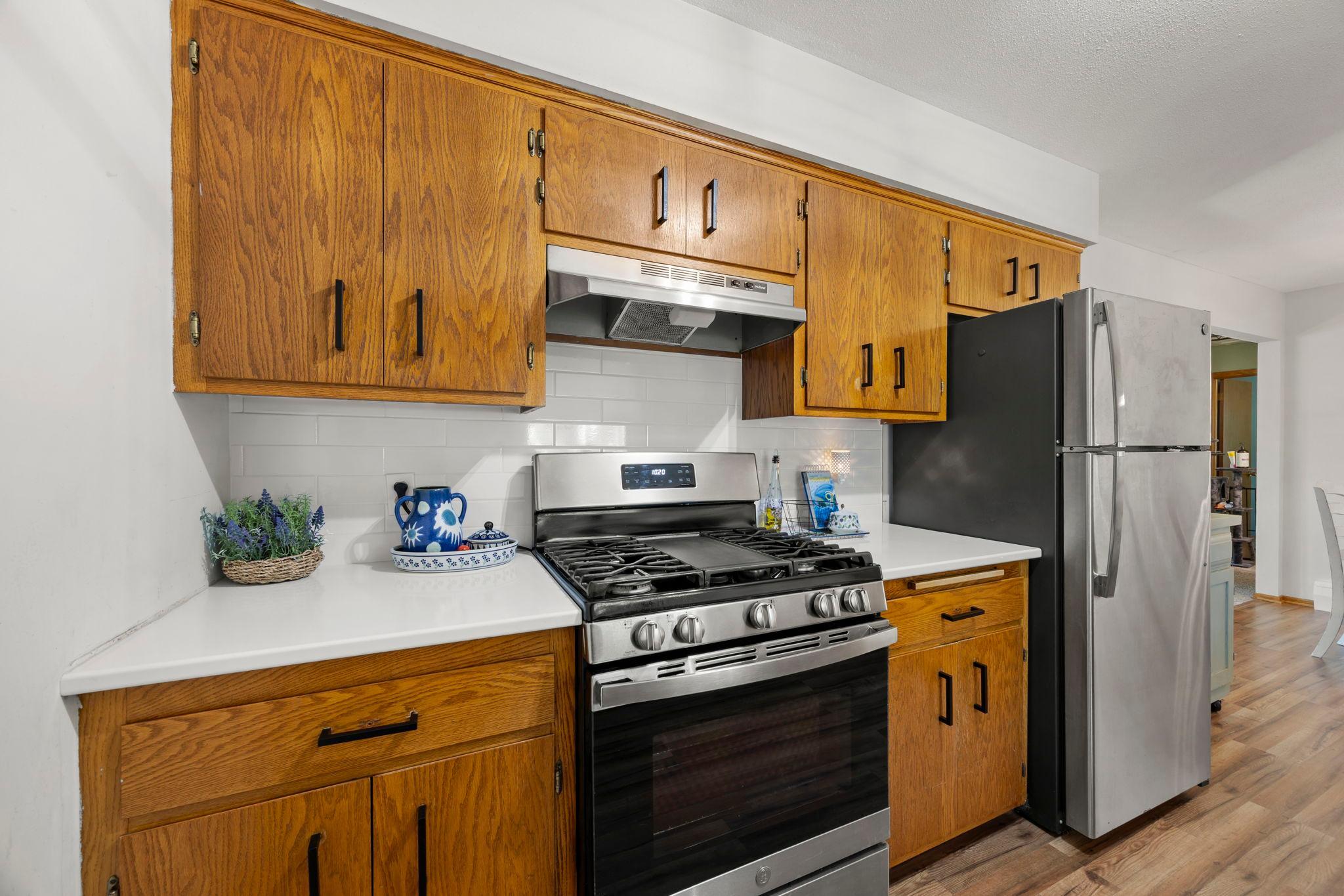 26496 Forli Avenue Property Photo 12