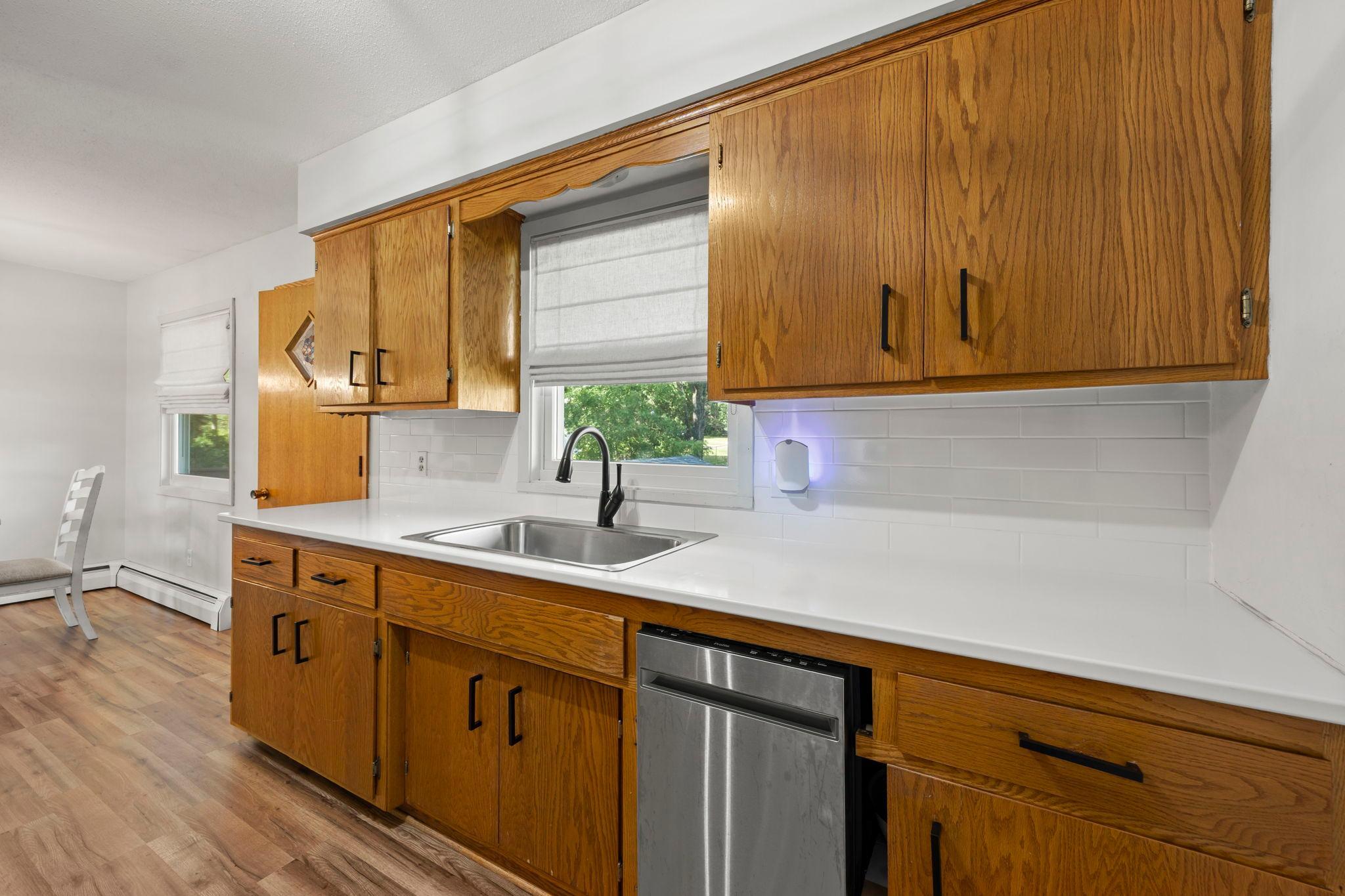 26496 Forli Avenue Property Photo 14