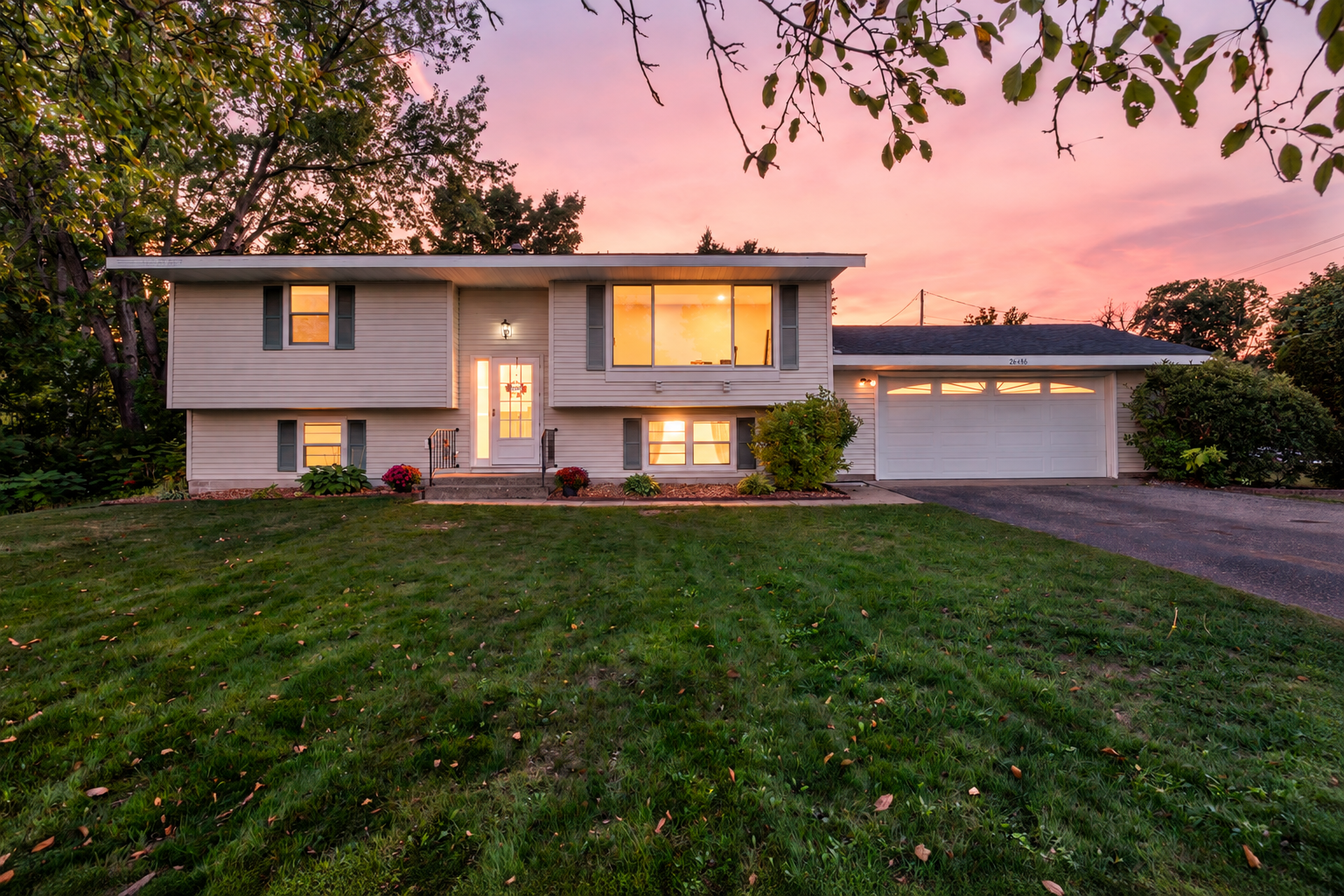 26496 Forli Avenue Property Photo 24