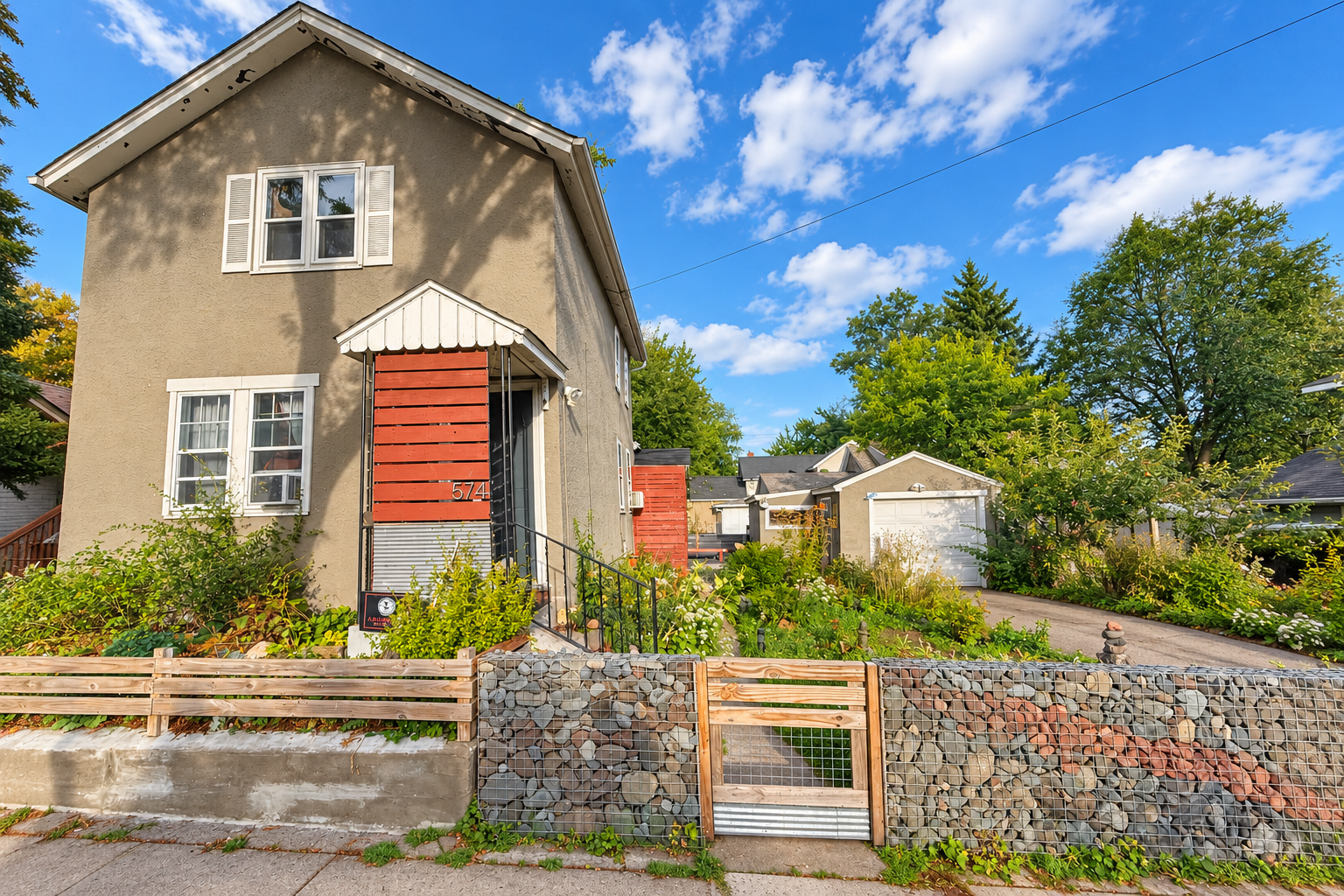 574 Brunson Street Property Photo 1