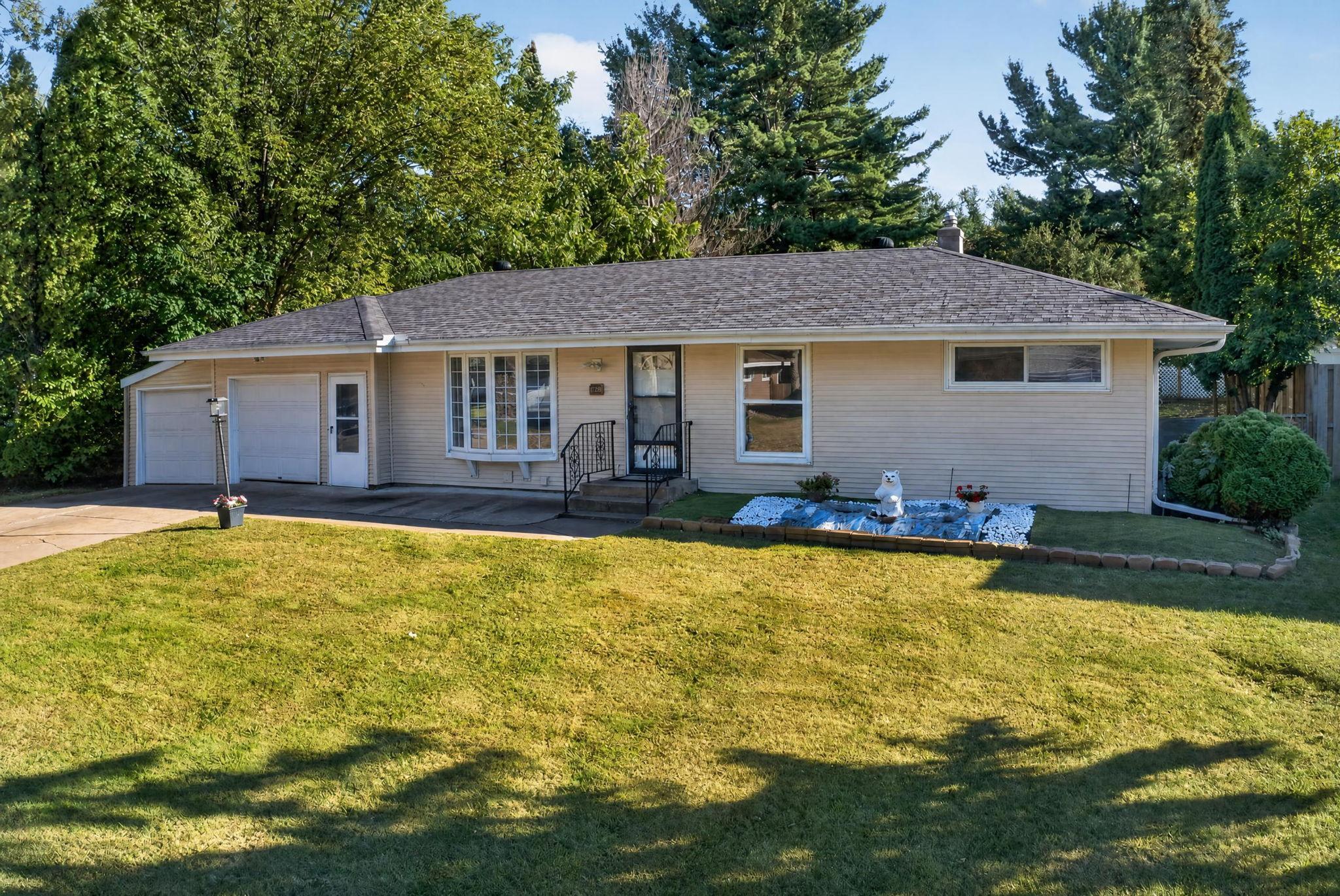 3907 Lakewood Avenue Property Photo 44