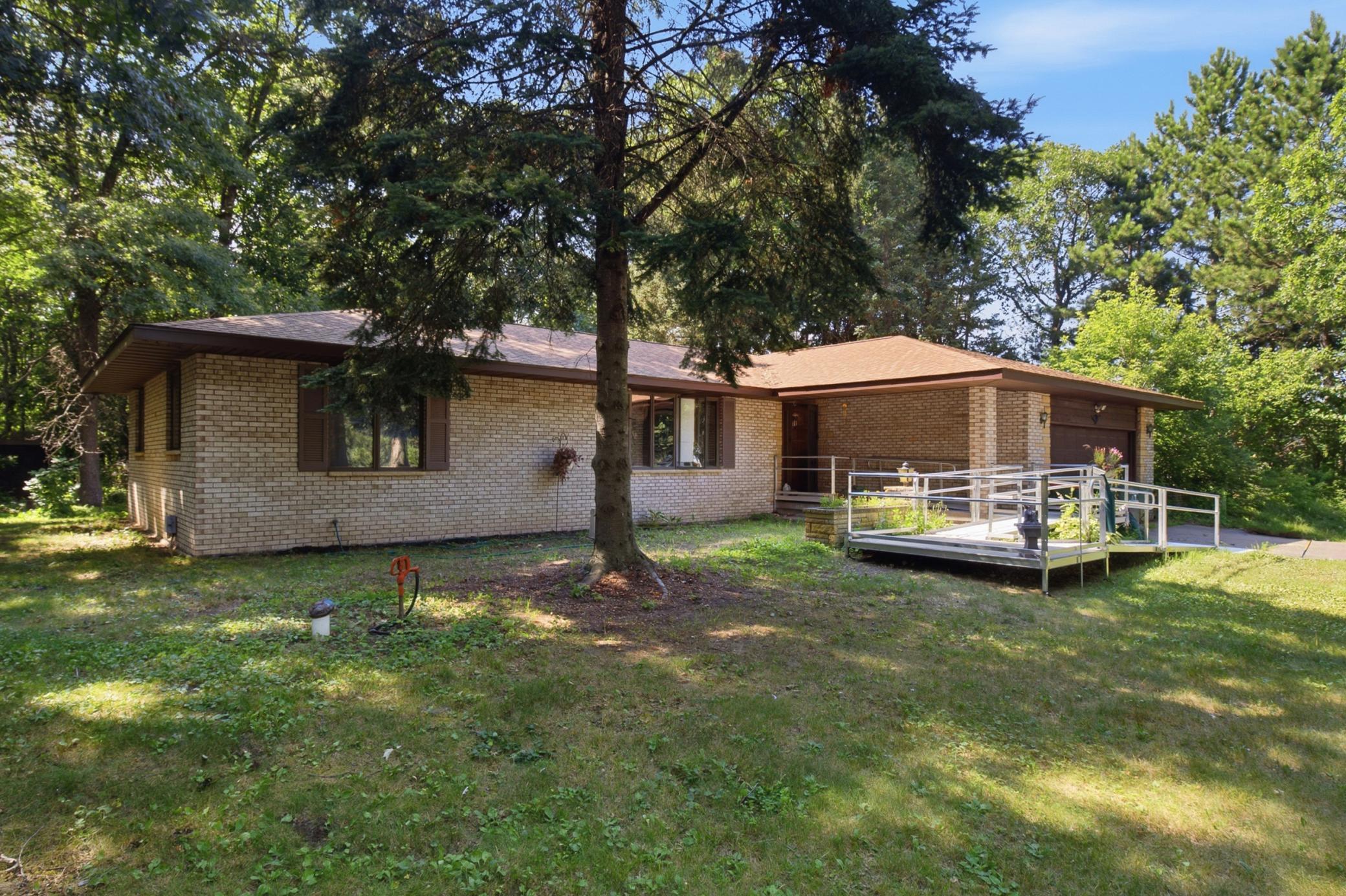 17487 Dewes Road Property Photo 2