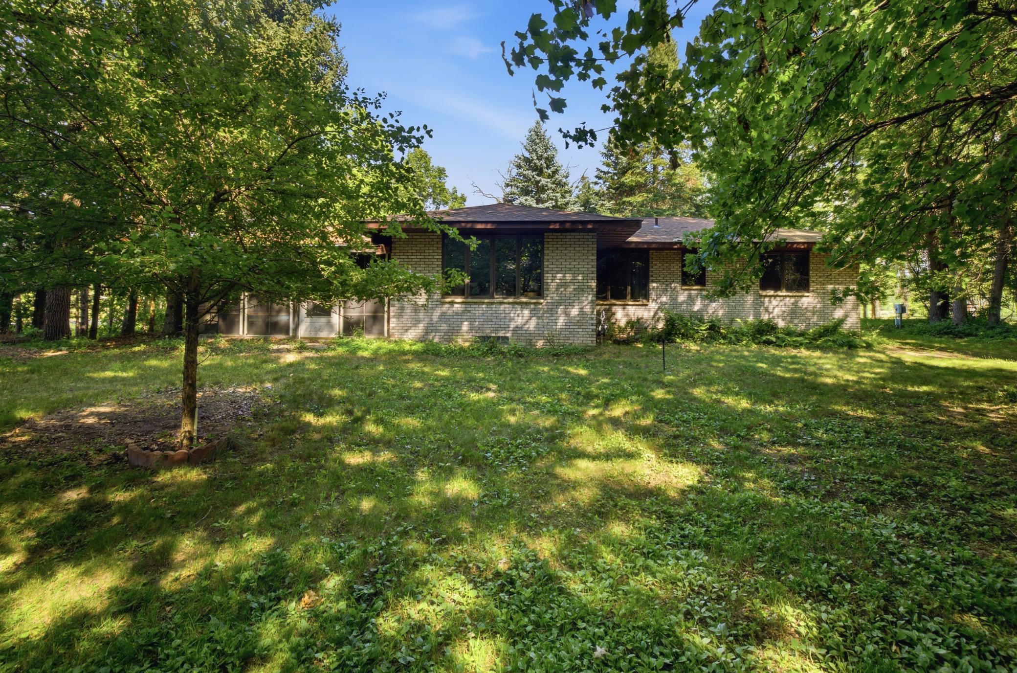 17487 Dewes Road Property Photo 3