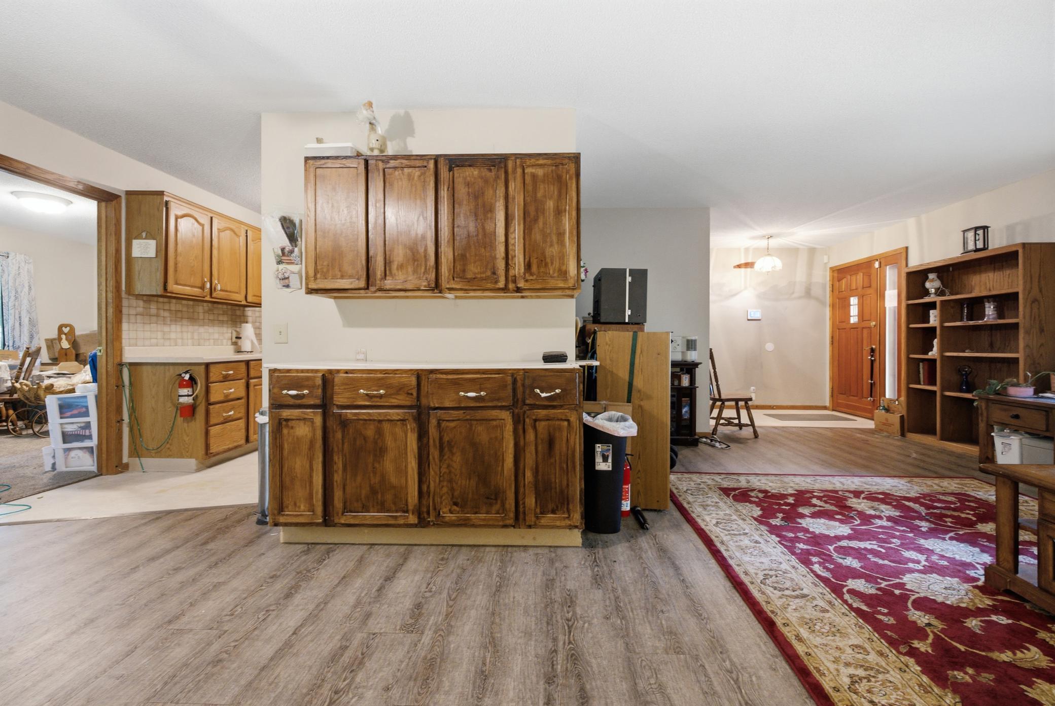 17487 Dewes Road Property Photo 5