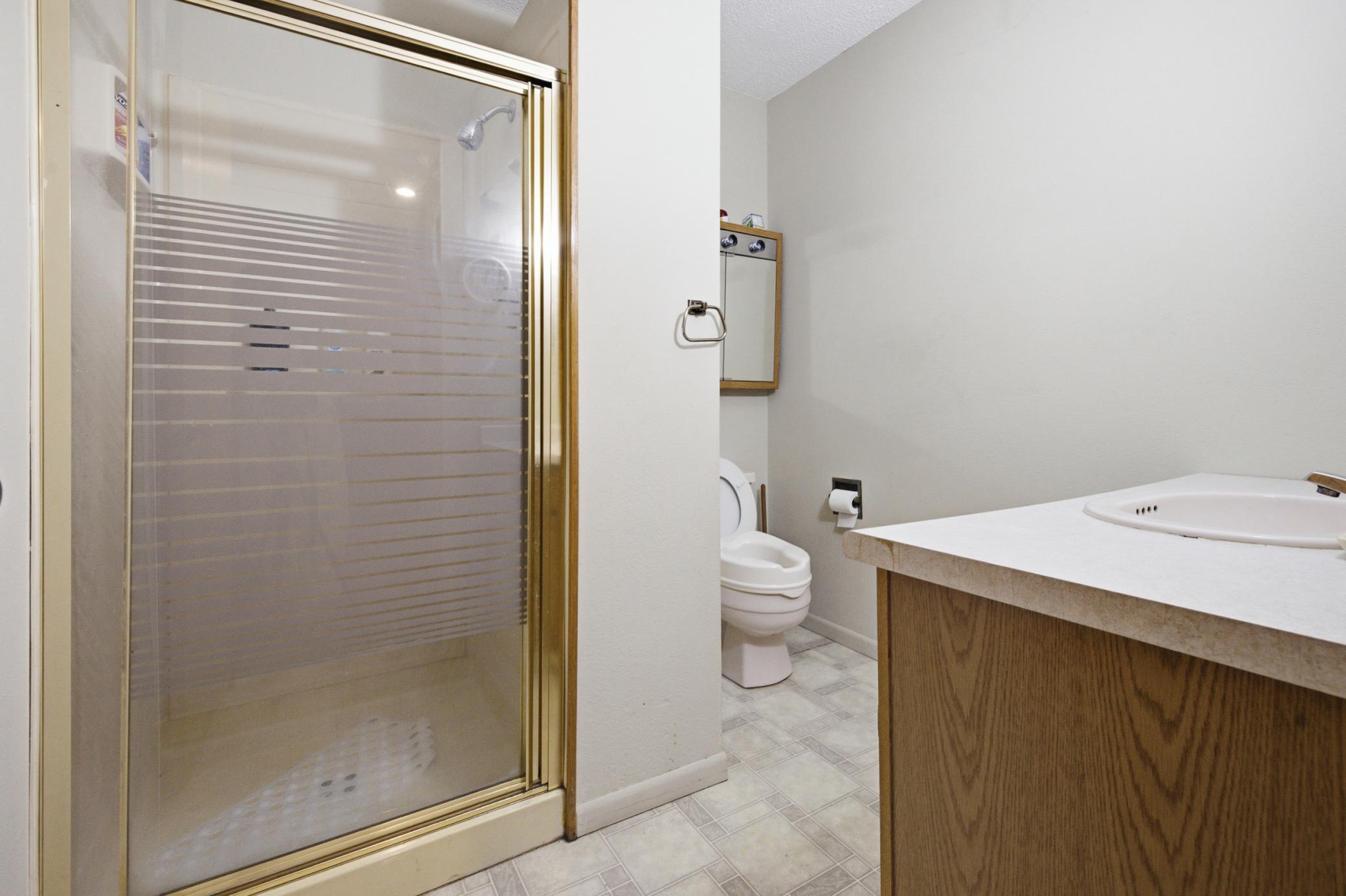 17487 Dewes Road Property Photo 12