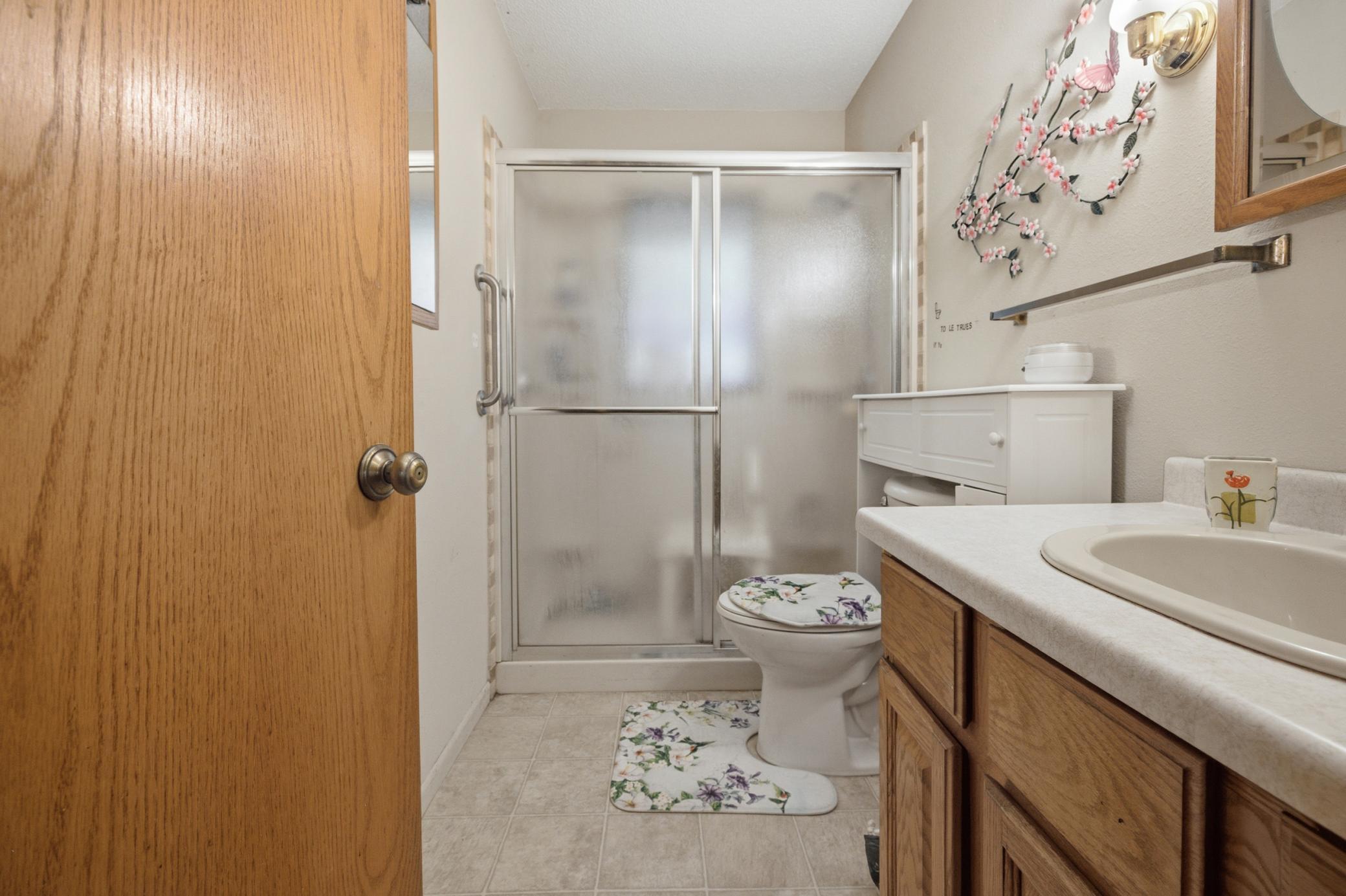 17487 Dewes Road Property Photo 14