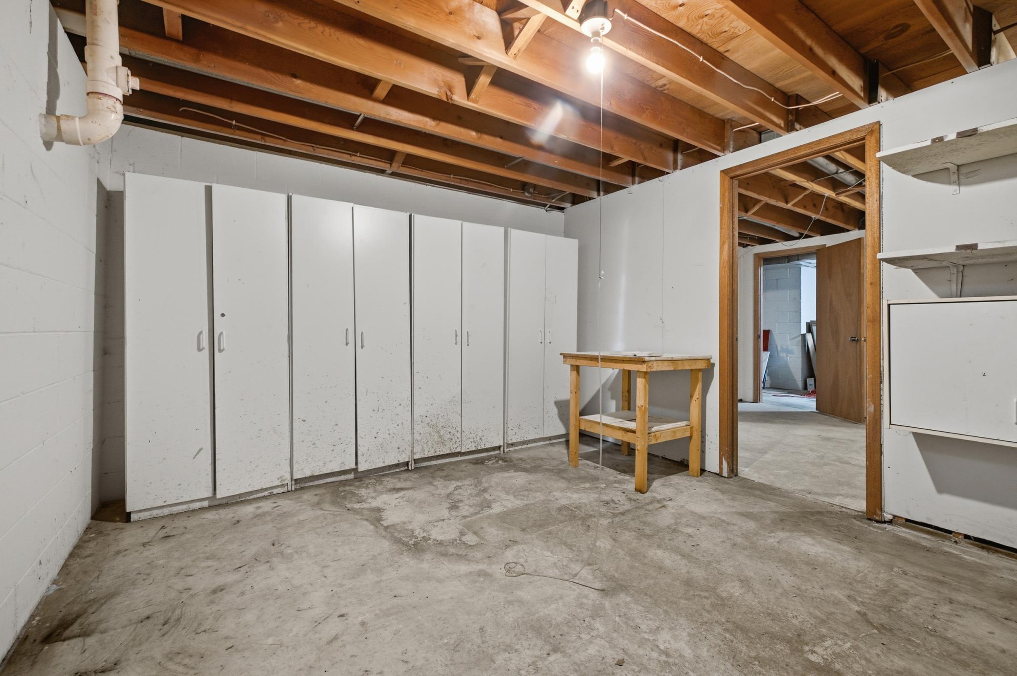 17487 Dewes Road Property Photo 16