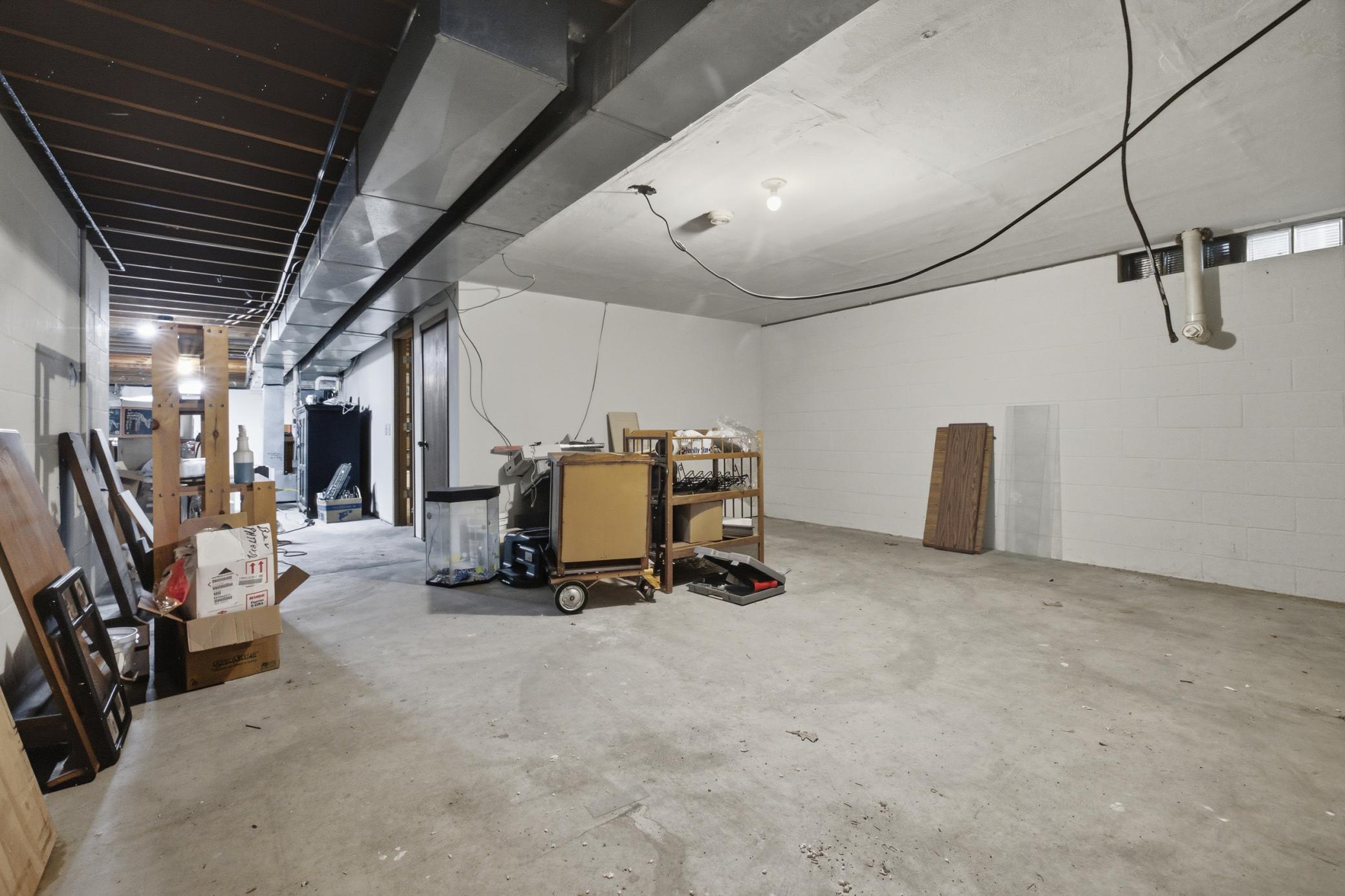 17487 Dewes Road Property Photo 18