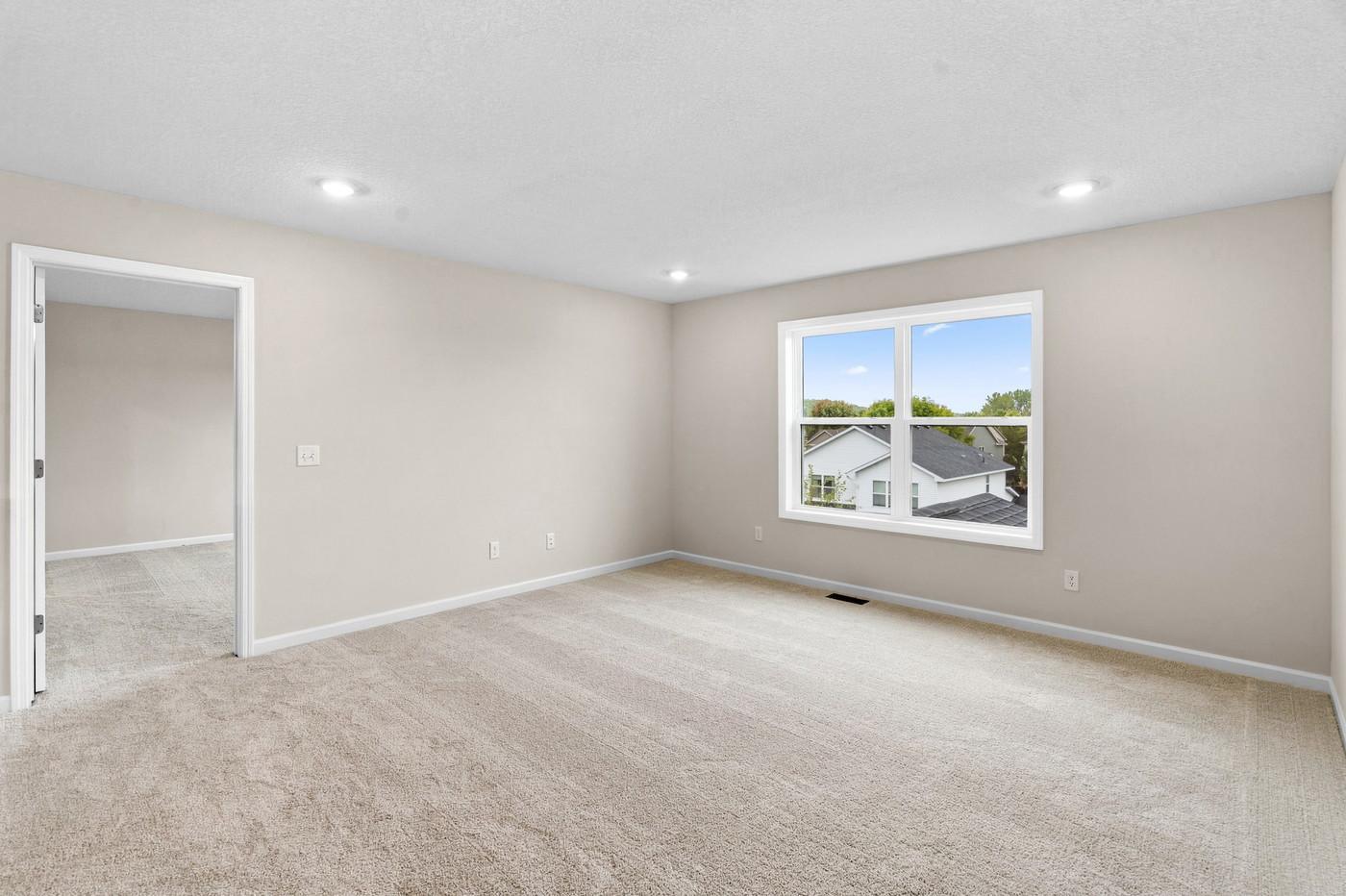11590 19th Street Ne Property Photo 5