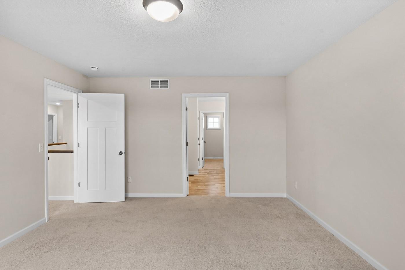 11590 19th Street Ne Property Photo 22