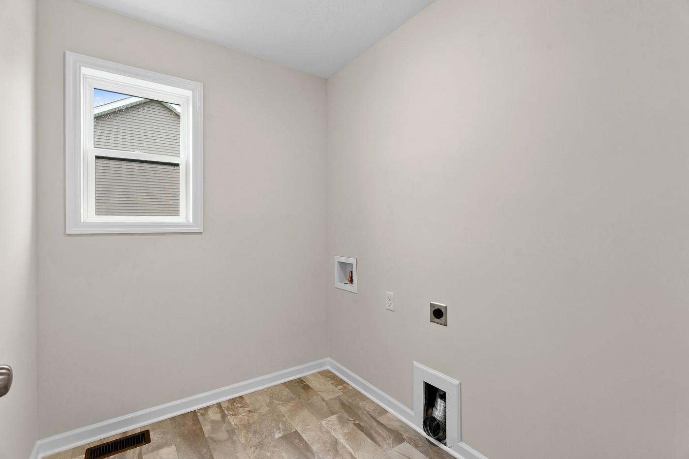 11590 19th Street Ne Property Photo 28