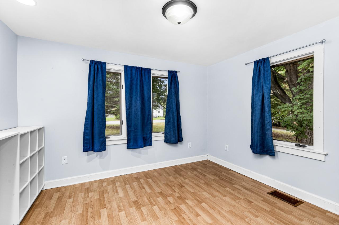 740 Larch Street Property Photo 23