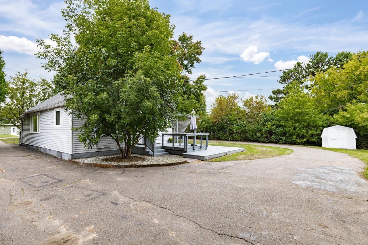 740 Larch Street Property Photo 40