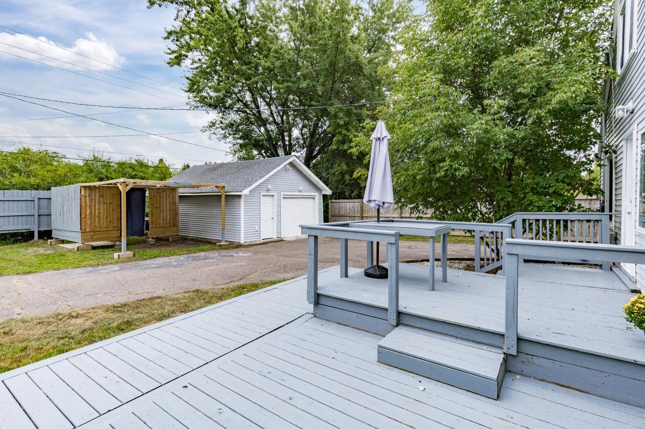 740 Larch Street Property Photo 44
