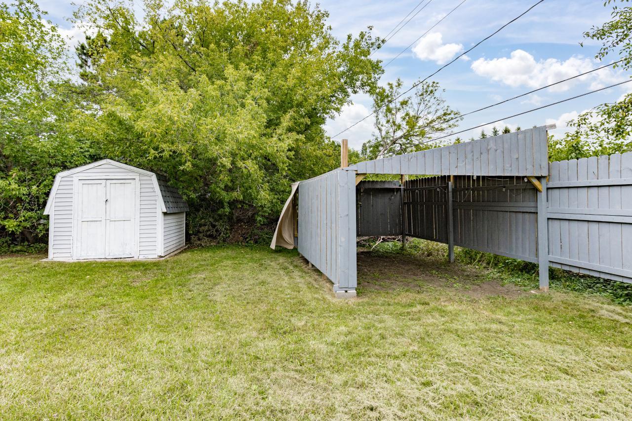 740 Larch Street Property Photo 49