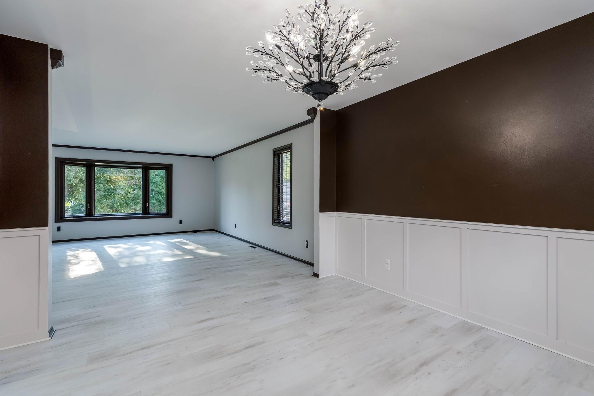 116 Piccadilly Avenue Property Photo 12