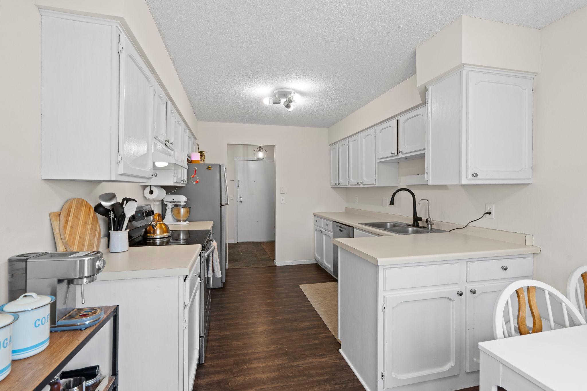 3861 Gold Point B Property Photo 20