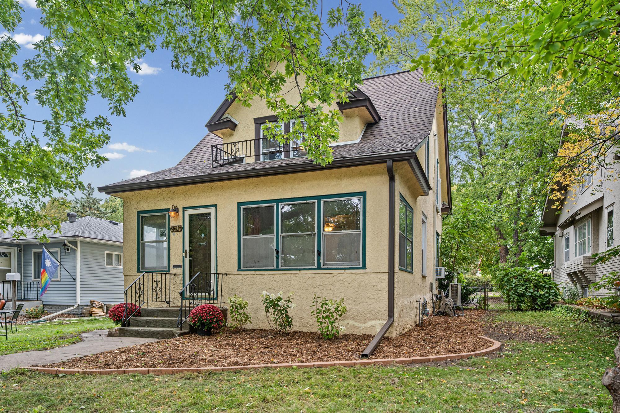 2017 22nd Avenue Ne Property Photo 3