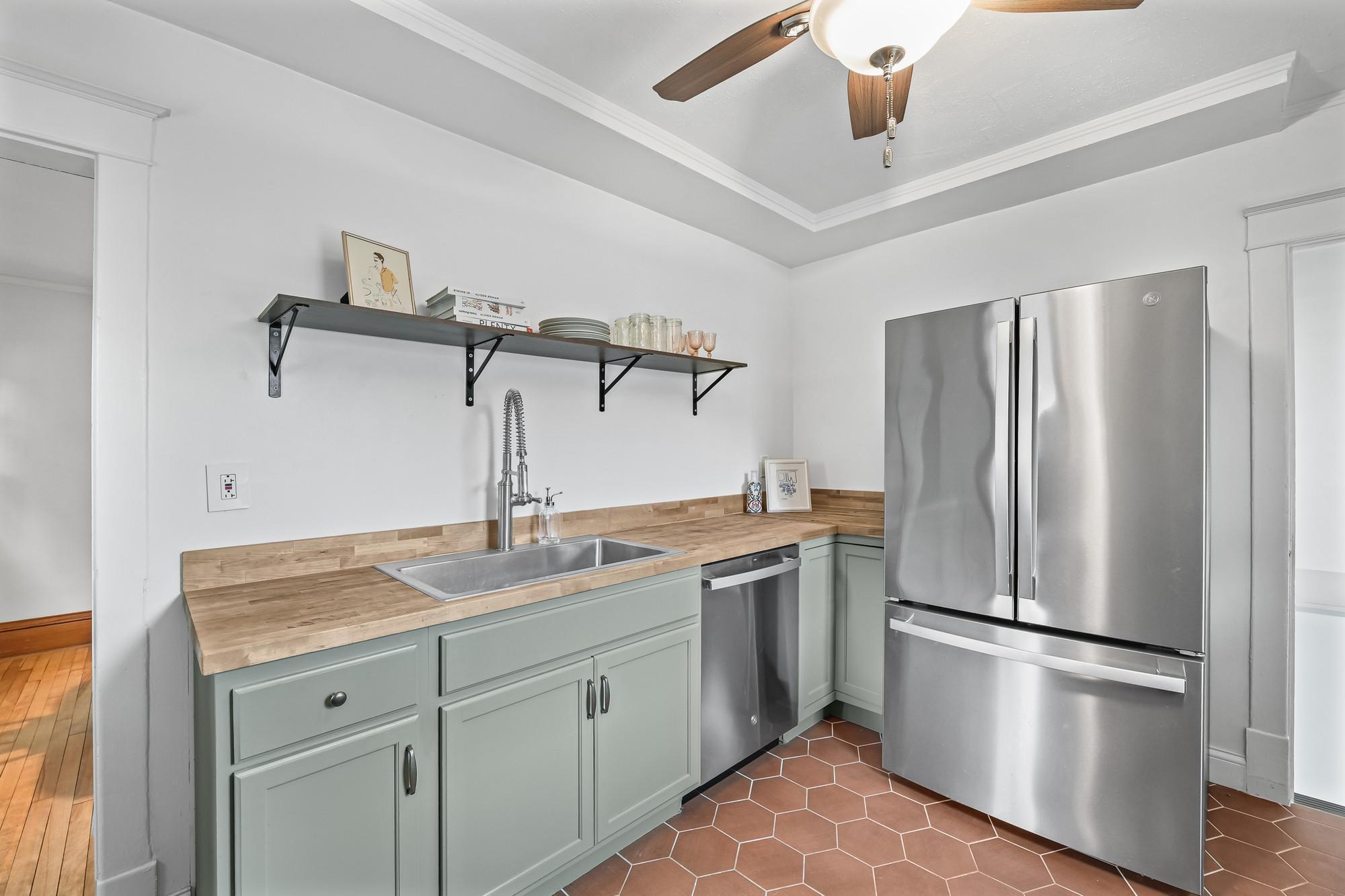 2017 22nd Avenue Ne Property Photo 22