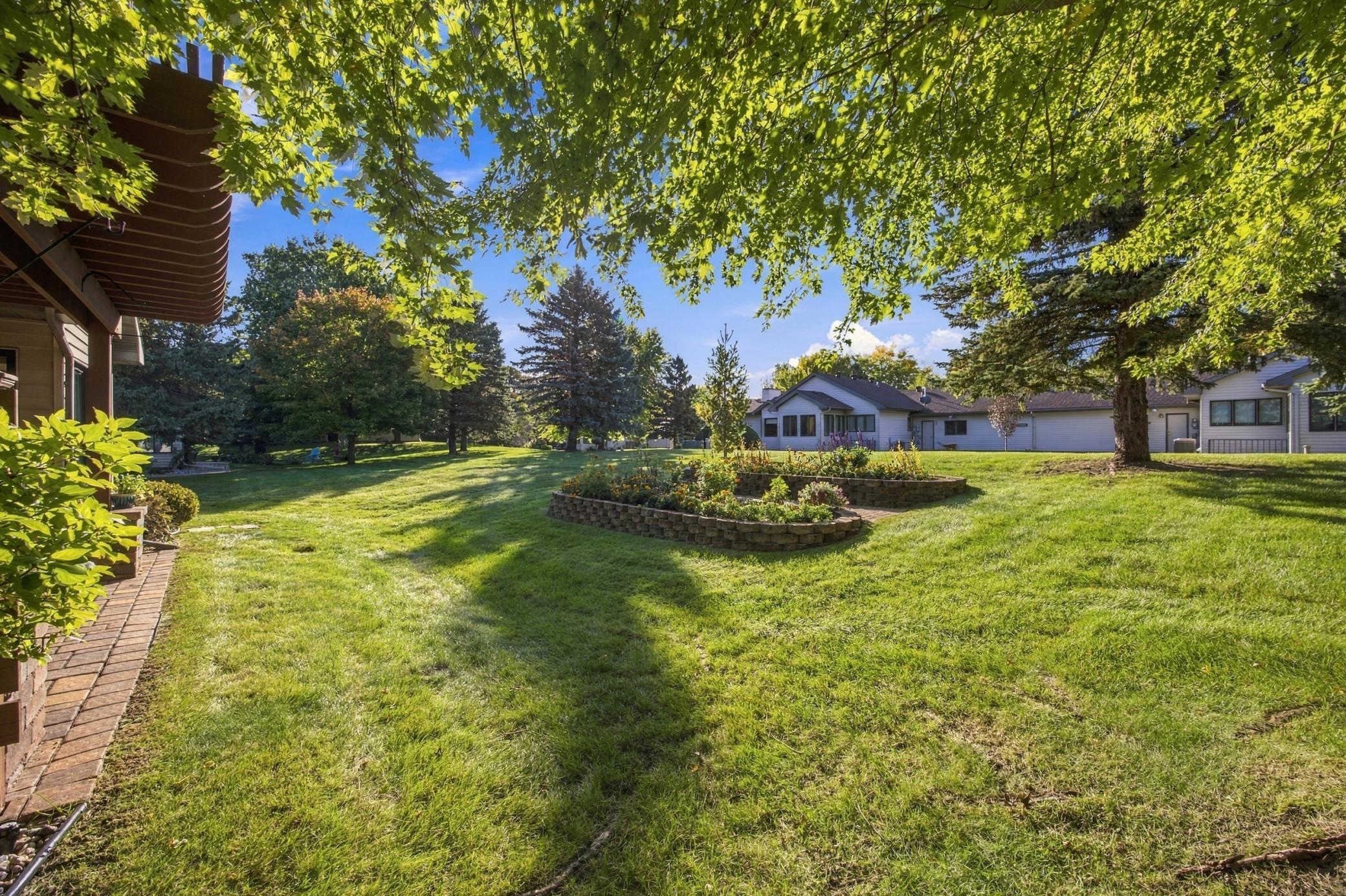 2206 Brookwood Court Property Photo 8