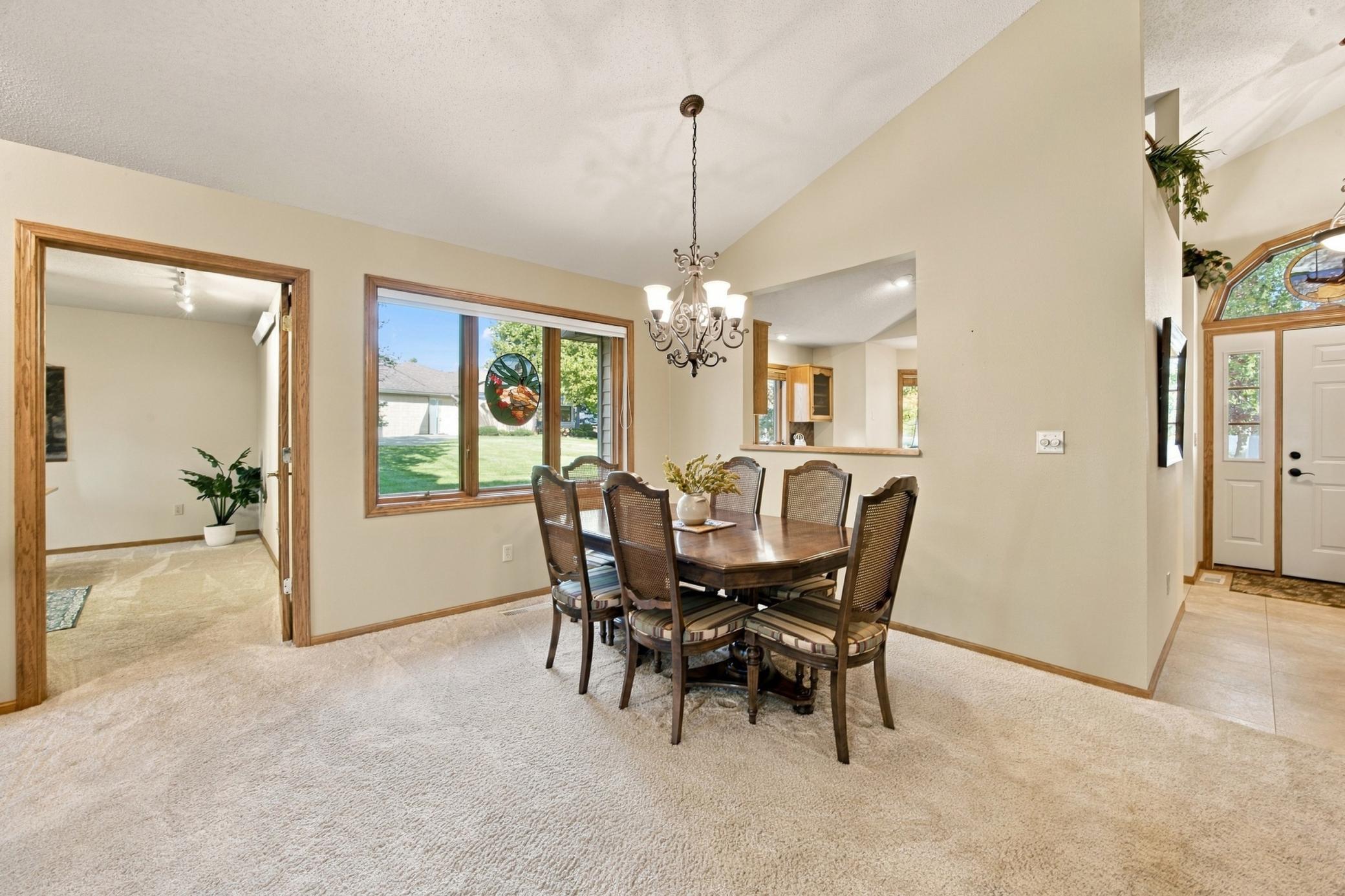 2206 Brookwood Court Property Photo 15