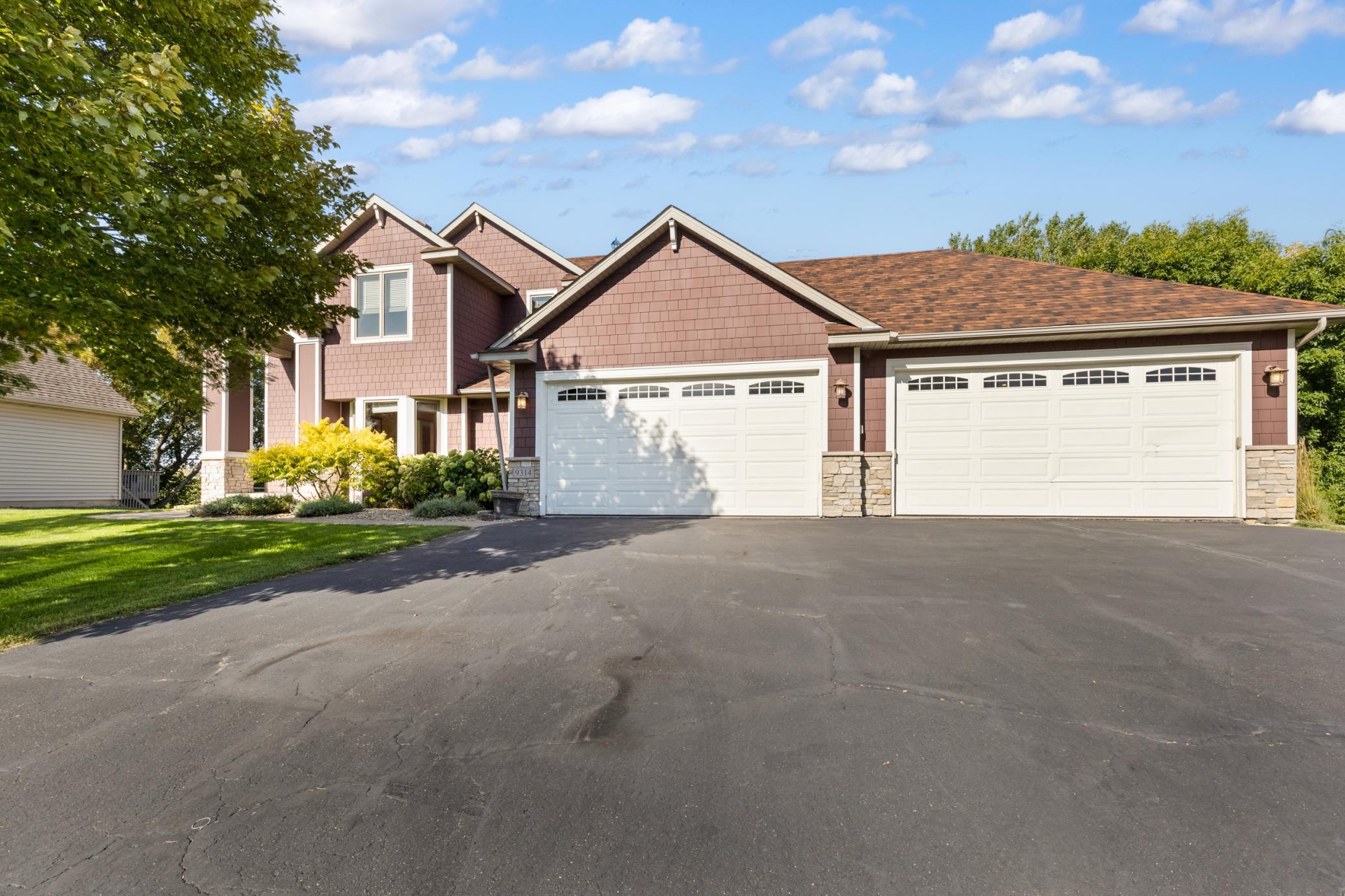 9314 Peony Lane N Property Photo 1