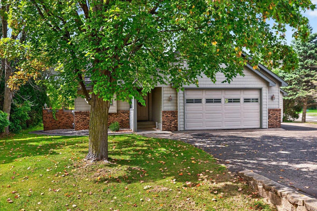 21990 Finley Court N Property Photo 1